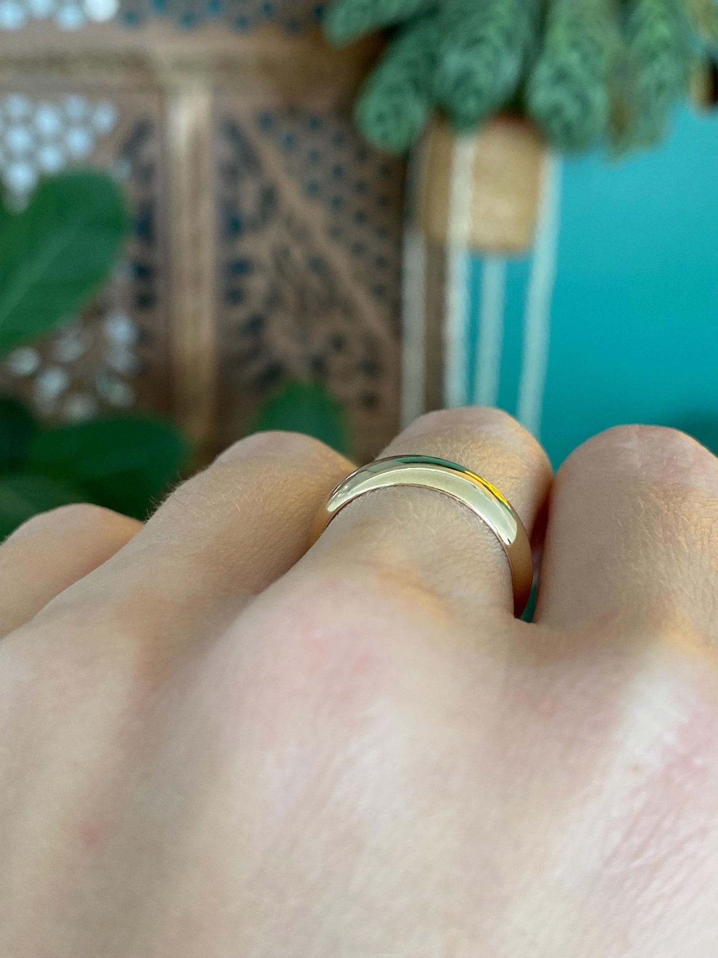 Vintage Solid 14k Yellow Gold Ring Band - Size 6.5