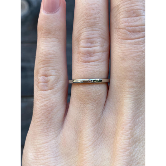 Vintage Solid 18k White Gold Slim Ring Band - Size 5.25