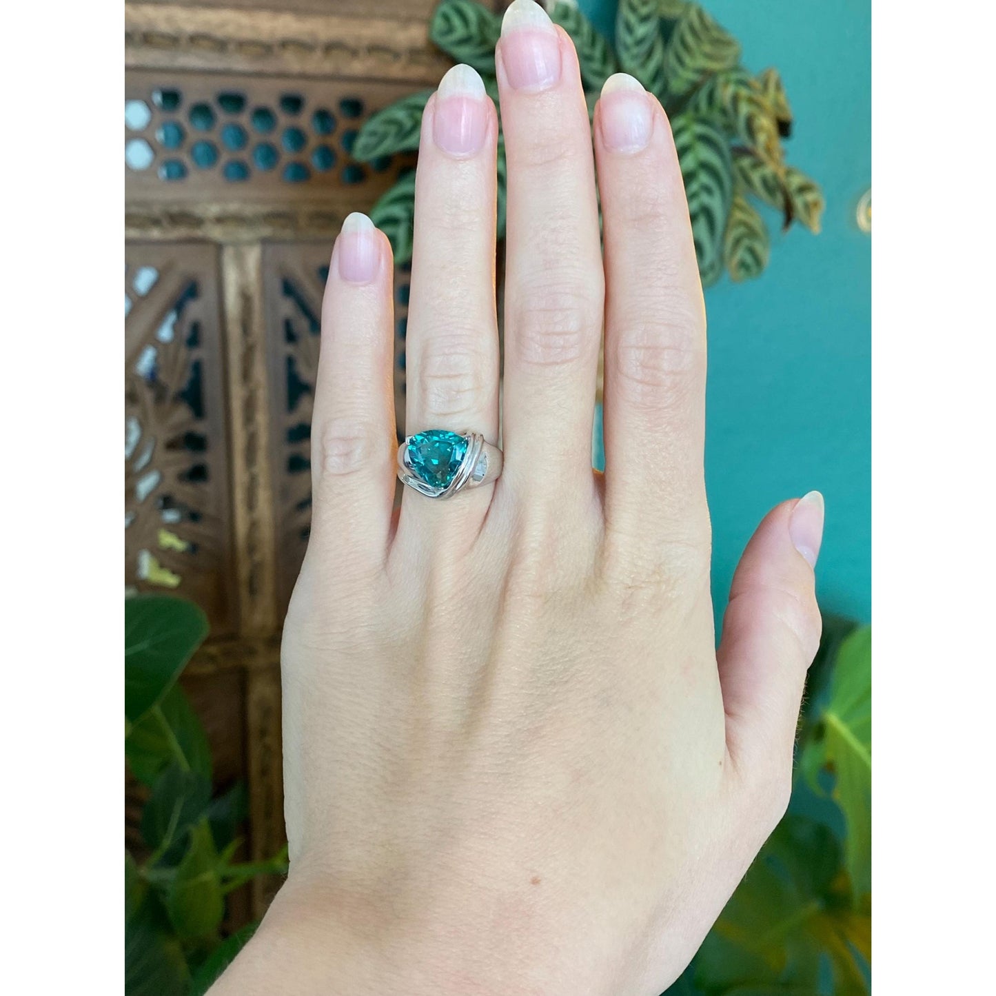 Vintage Solid 10k White Gold Green Topaz Ring - Size 4.5