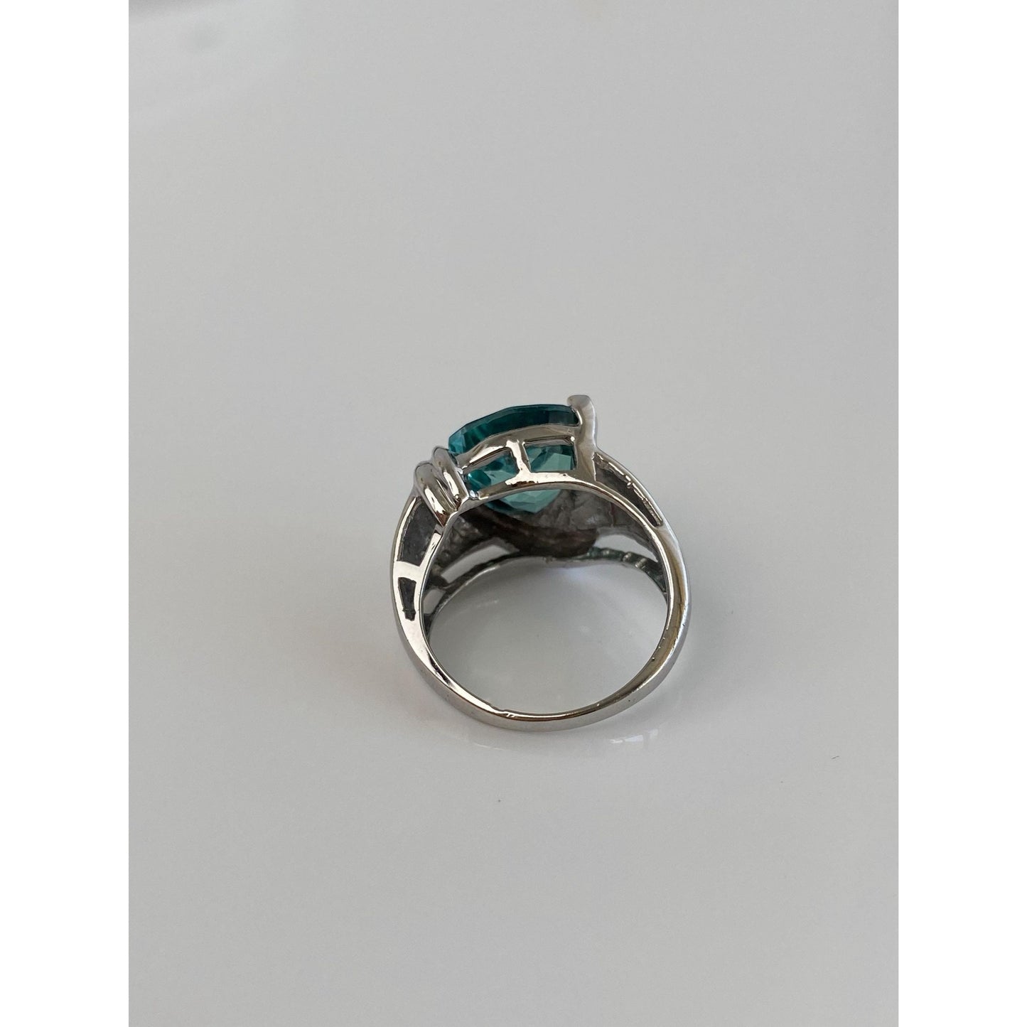 Vintage Solid 10k White Gold Green Topaz Ring - Size 4.5