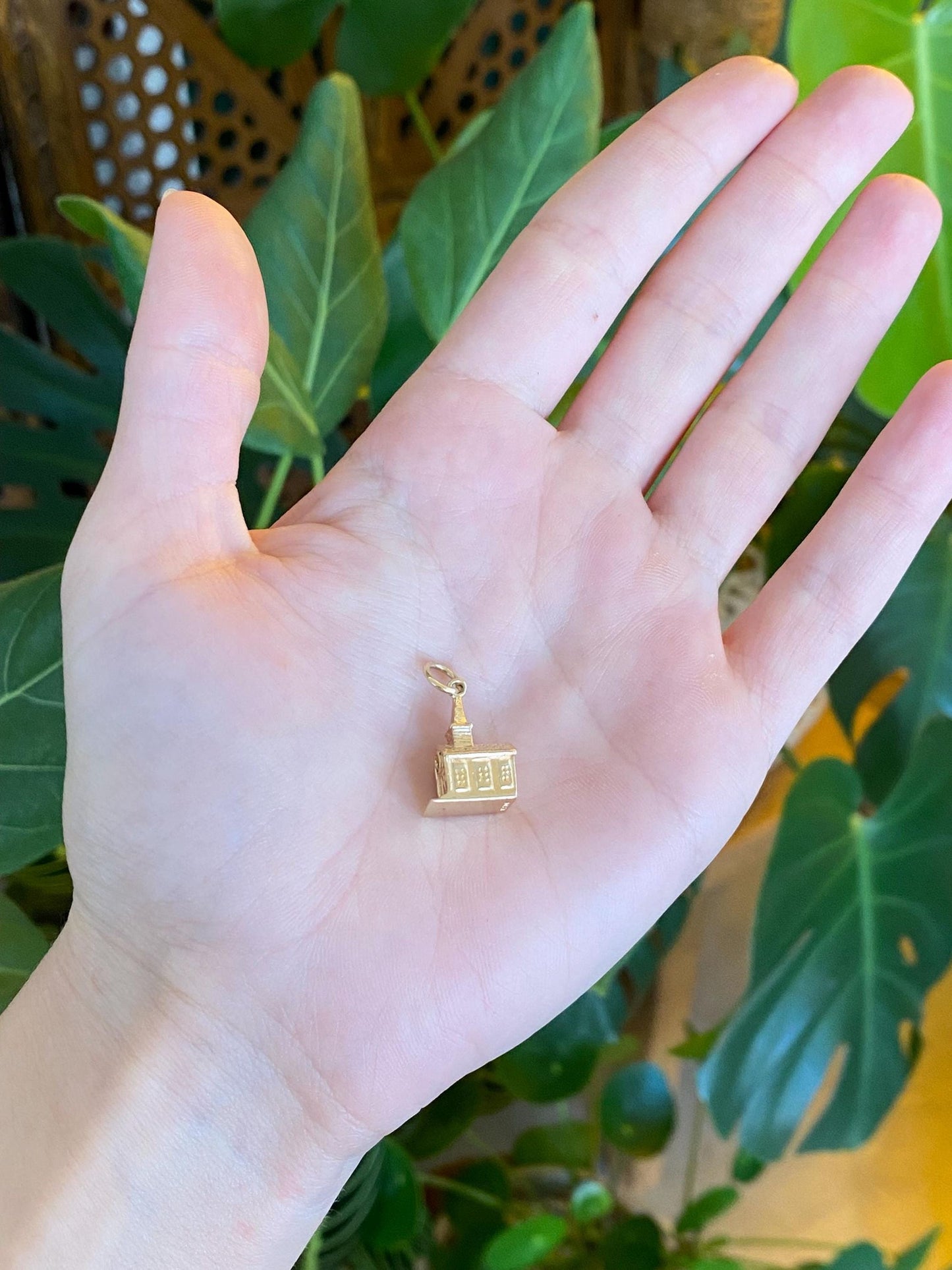 Vintage 10k Yellow Gold Church Steeple Charm
