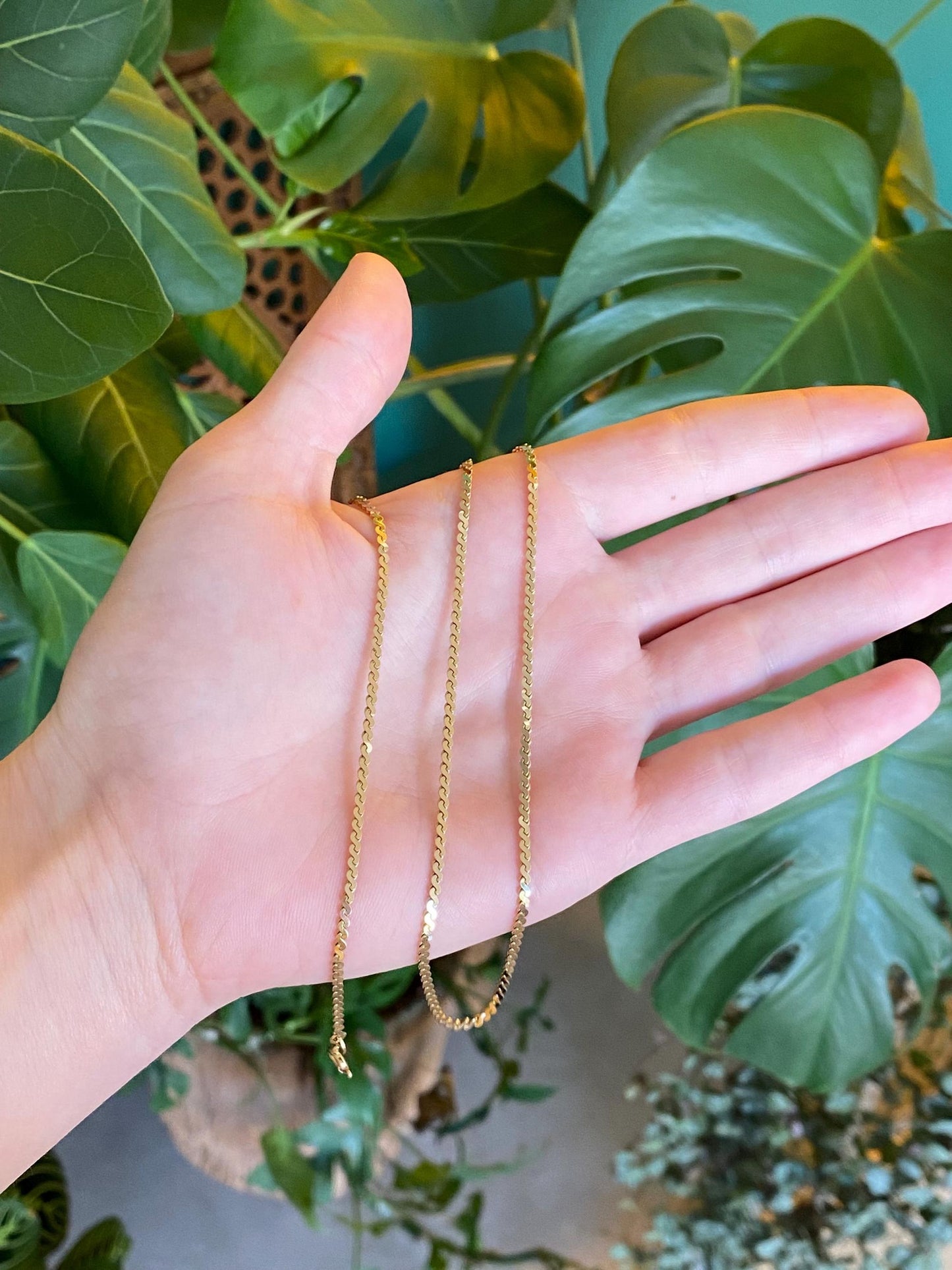 Vintage Solid 18k Yellow Gold Chunky Serpentine Chain Necklace - 22.5 inches