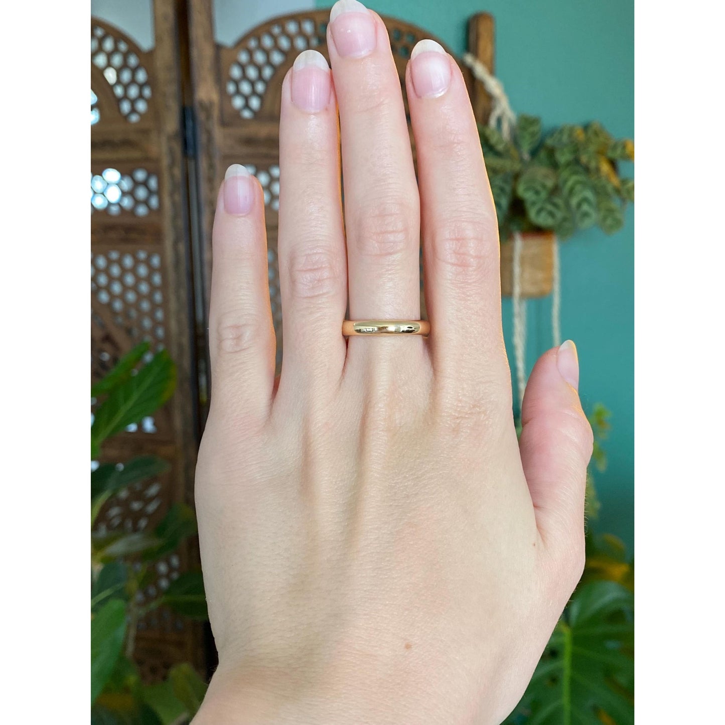 Vintage Solid 18k Yellow Gold Ring Band - Size 8