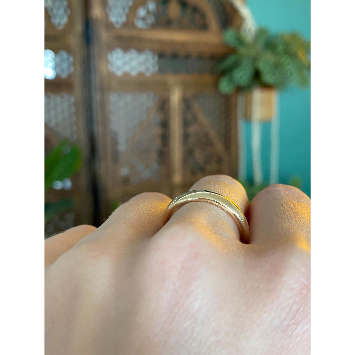 Vintage Solid 18k Yellow Gold Ring Band - Size 8