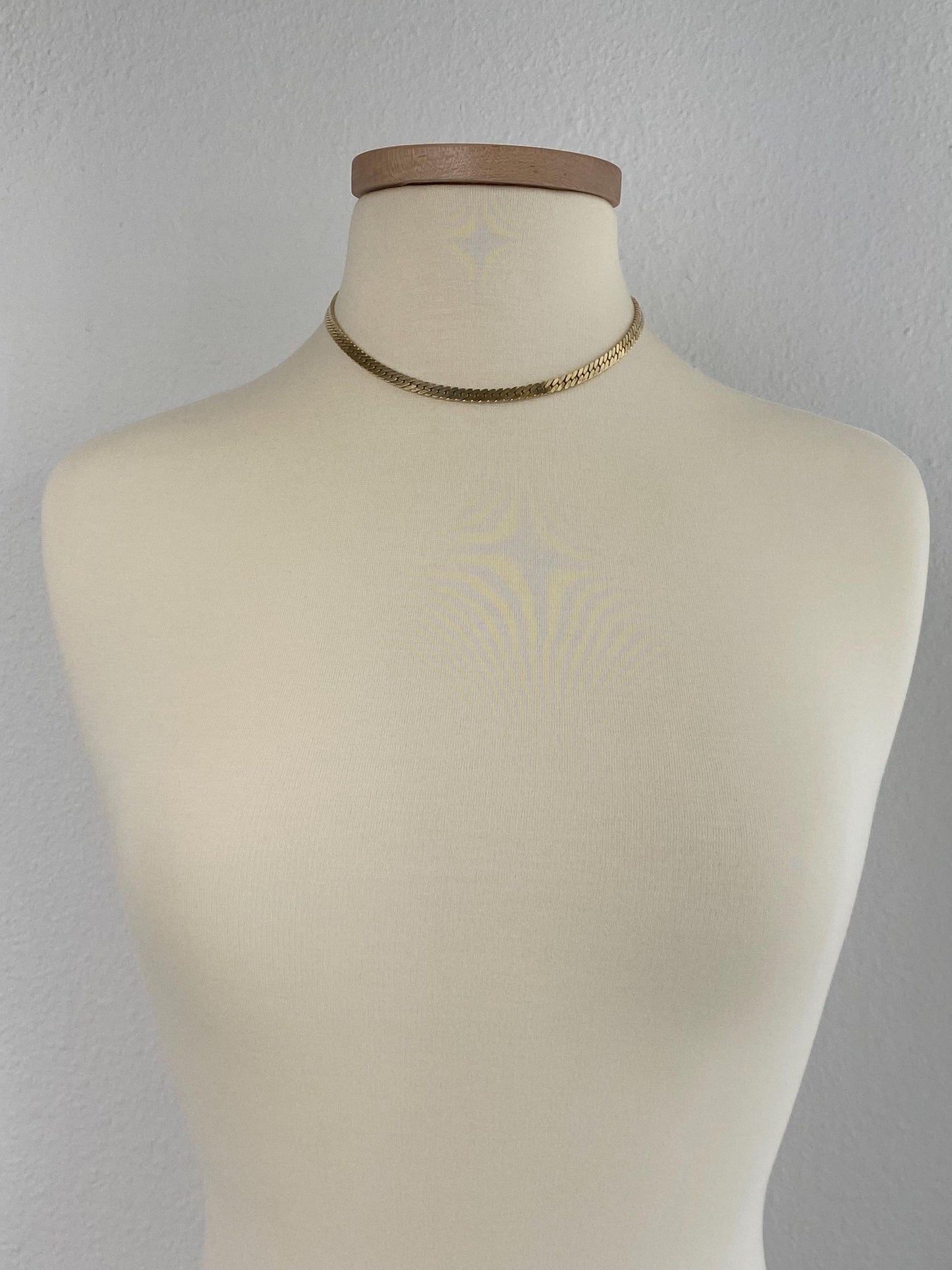 Vintage Solid 14k Yellow Gold Chunky Flat Curb Chain Necklace - 16.25 inches