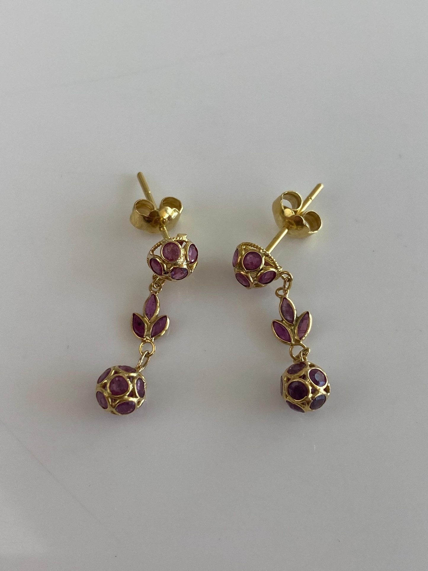Vintage Solid 18k Yellow Gold Pink Sapphire Dangle Stud Earrings