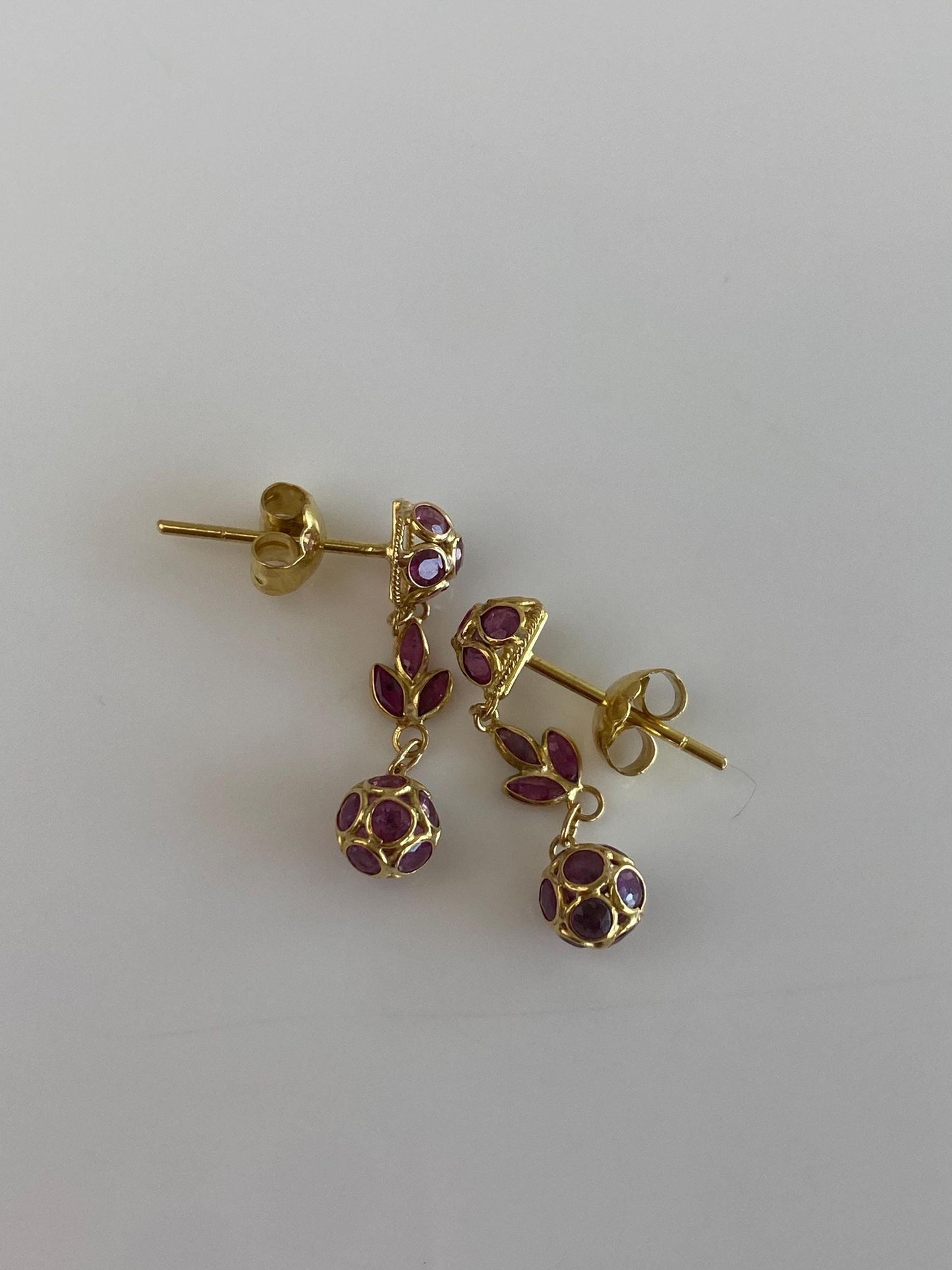 Vintage Solid 18k Yellow Gold Pink Sapphire Dangle Stud Earrings