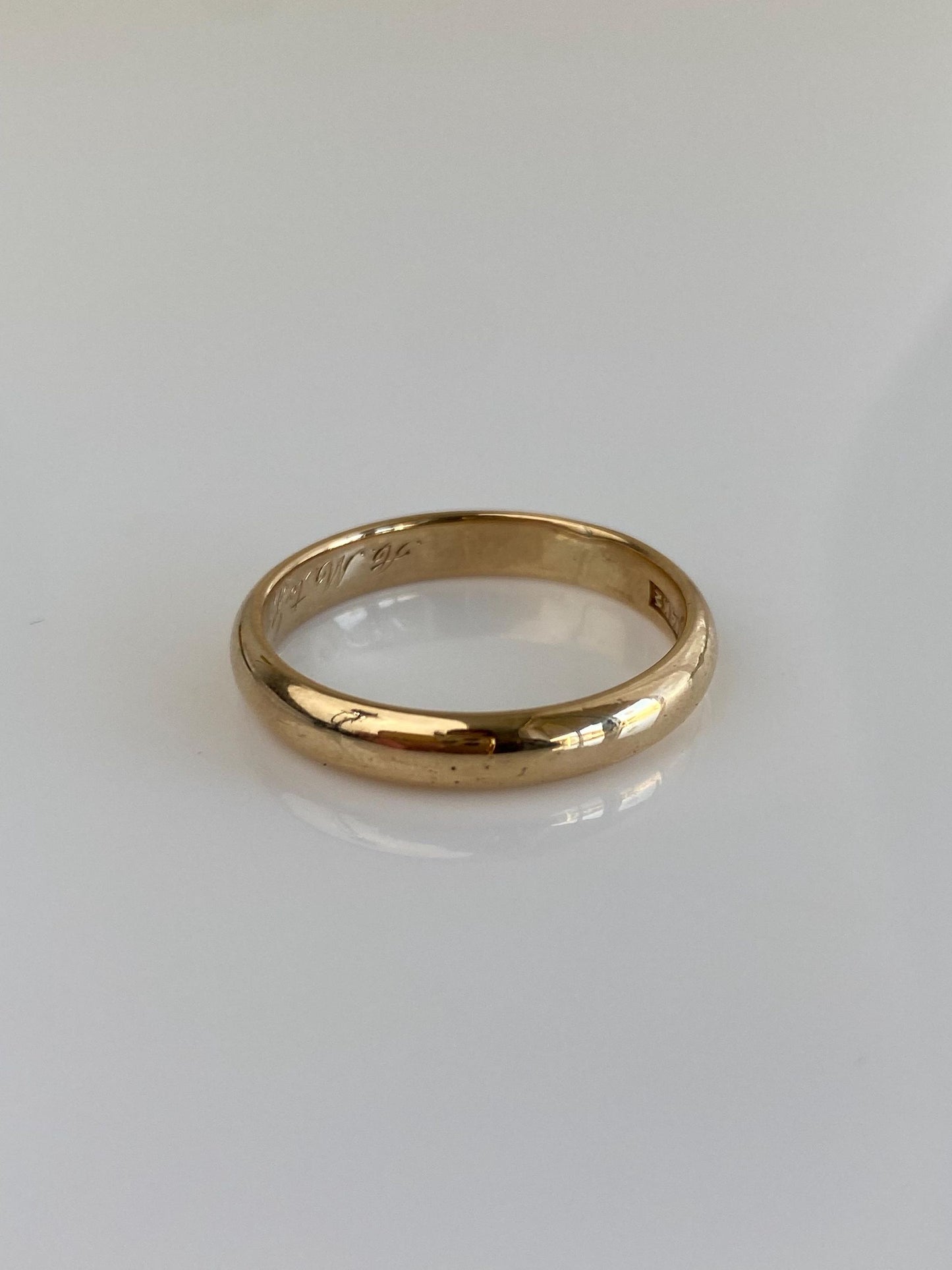 Vintage Solid 14k Yellow Gold Ring Band - Size 11