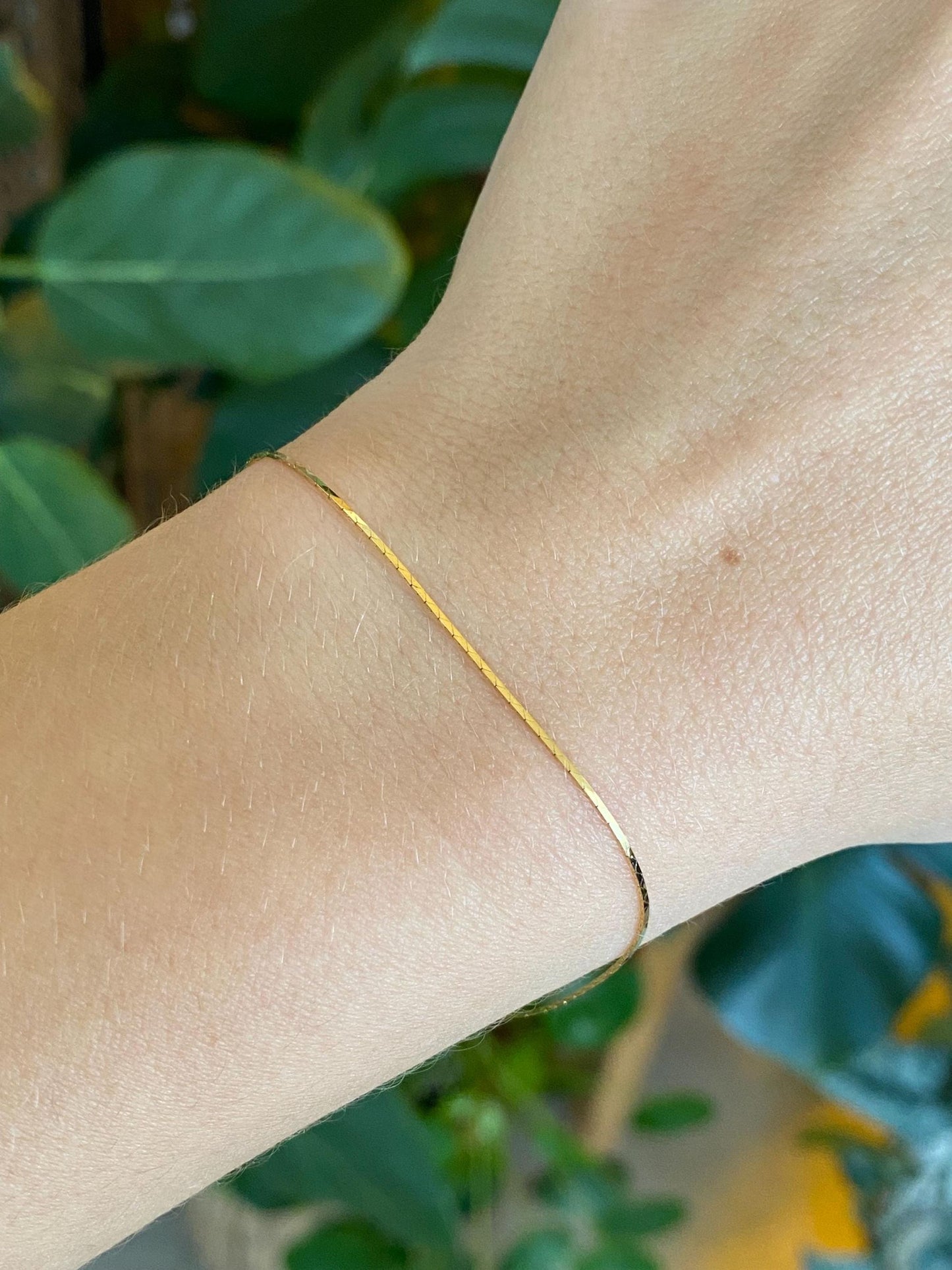 Vintage Solid 14k Yellow Gold Dainty Triangle Link Chain Bracelet - 7 inches