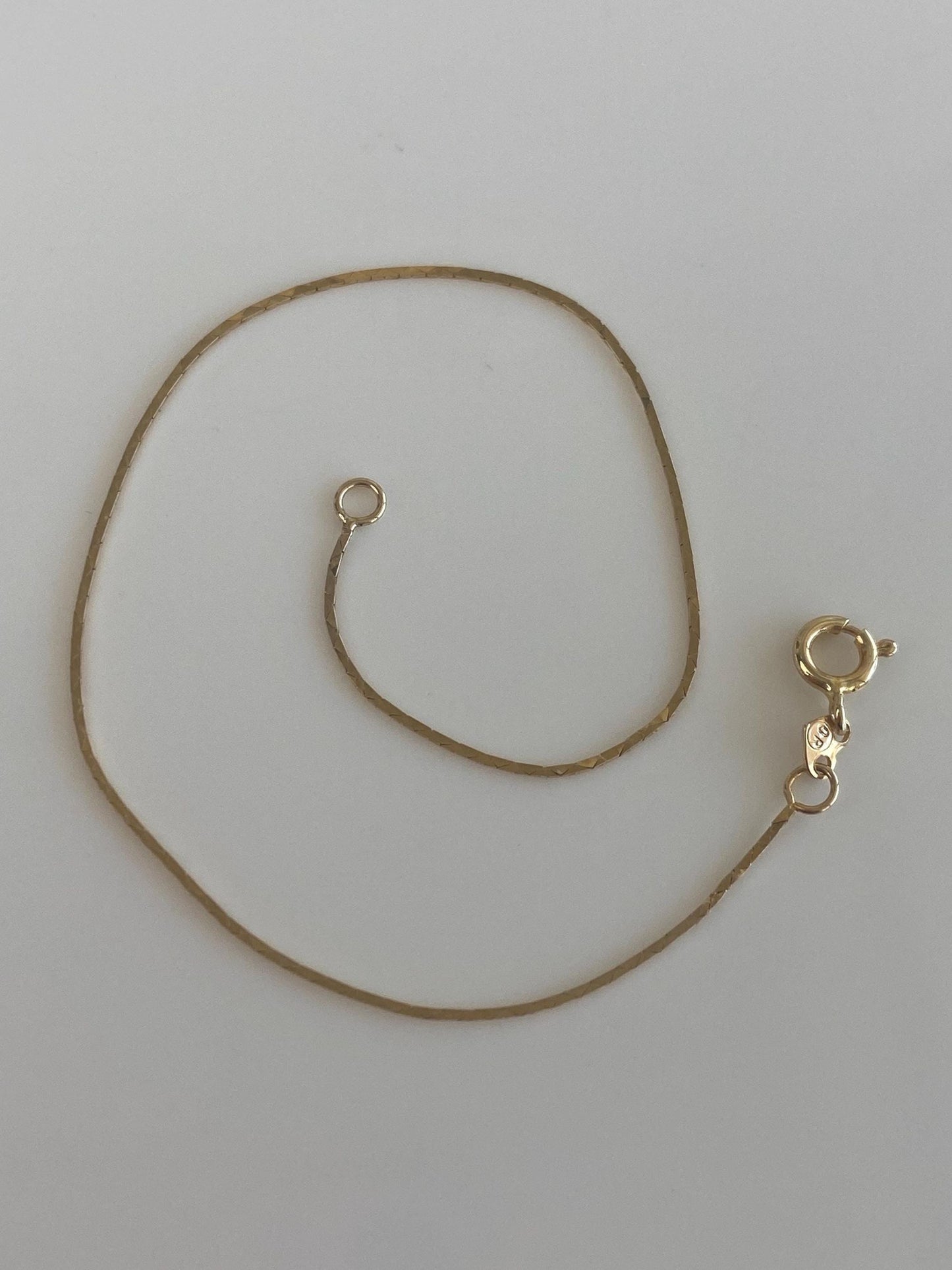 Vintage Solid 14k Yellow Gold Dainty Triangle Link Chain Bracelet - 7 inches