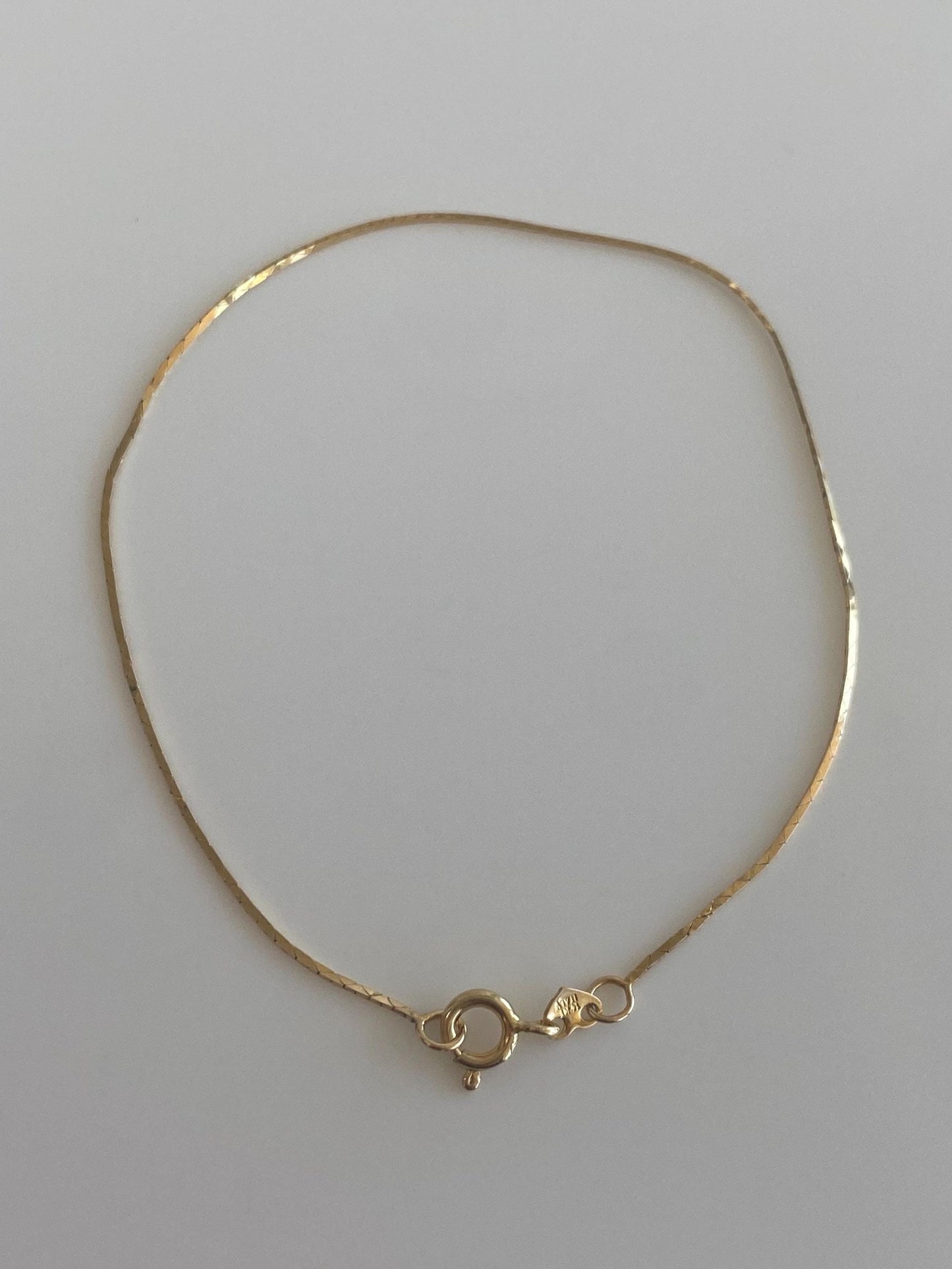 Vintage Solid 14k Yellow Gold Dainty Triangle Link Chain Bracelet - 7 inches