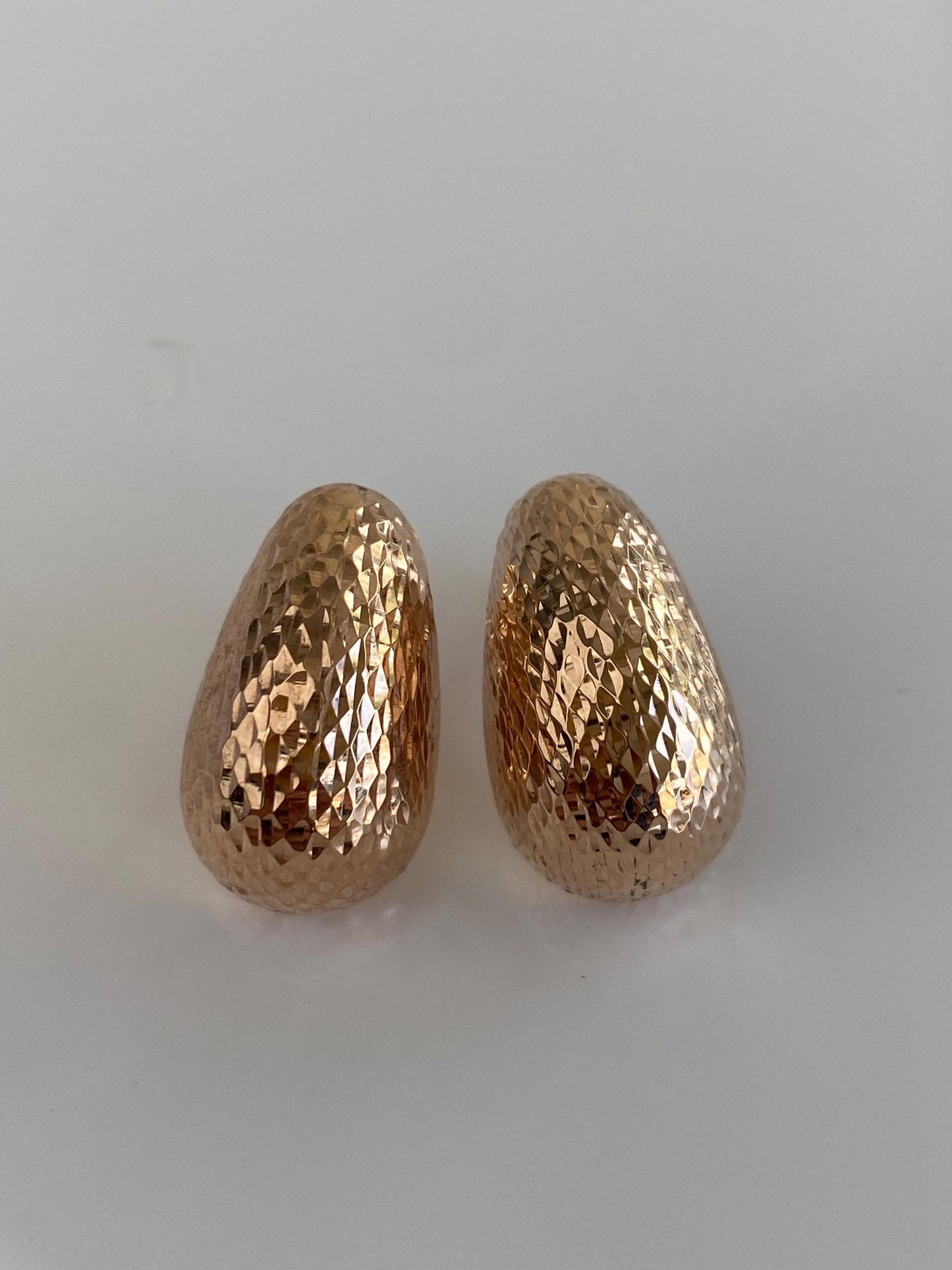 Vintage 14k Rose Gold Diamond Cut Teardrop Stud Earrings