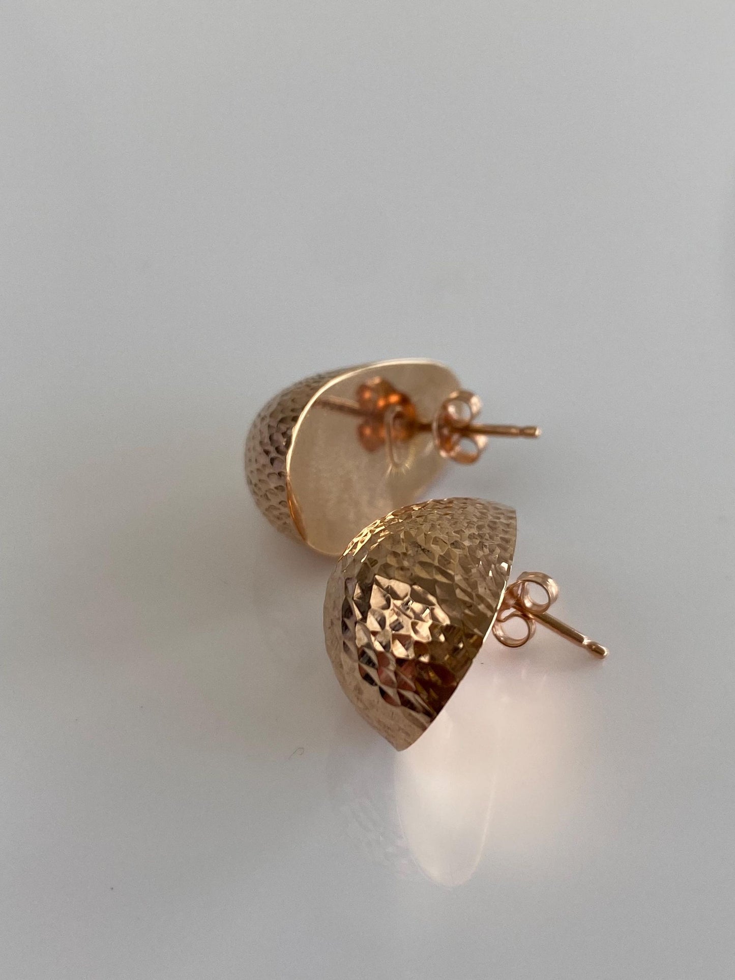 Vintage 14k Rose Gold Diamond Cut Teardrop Stud Earrings