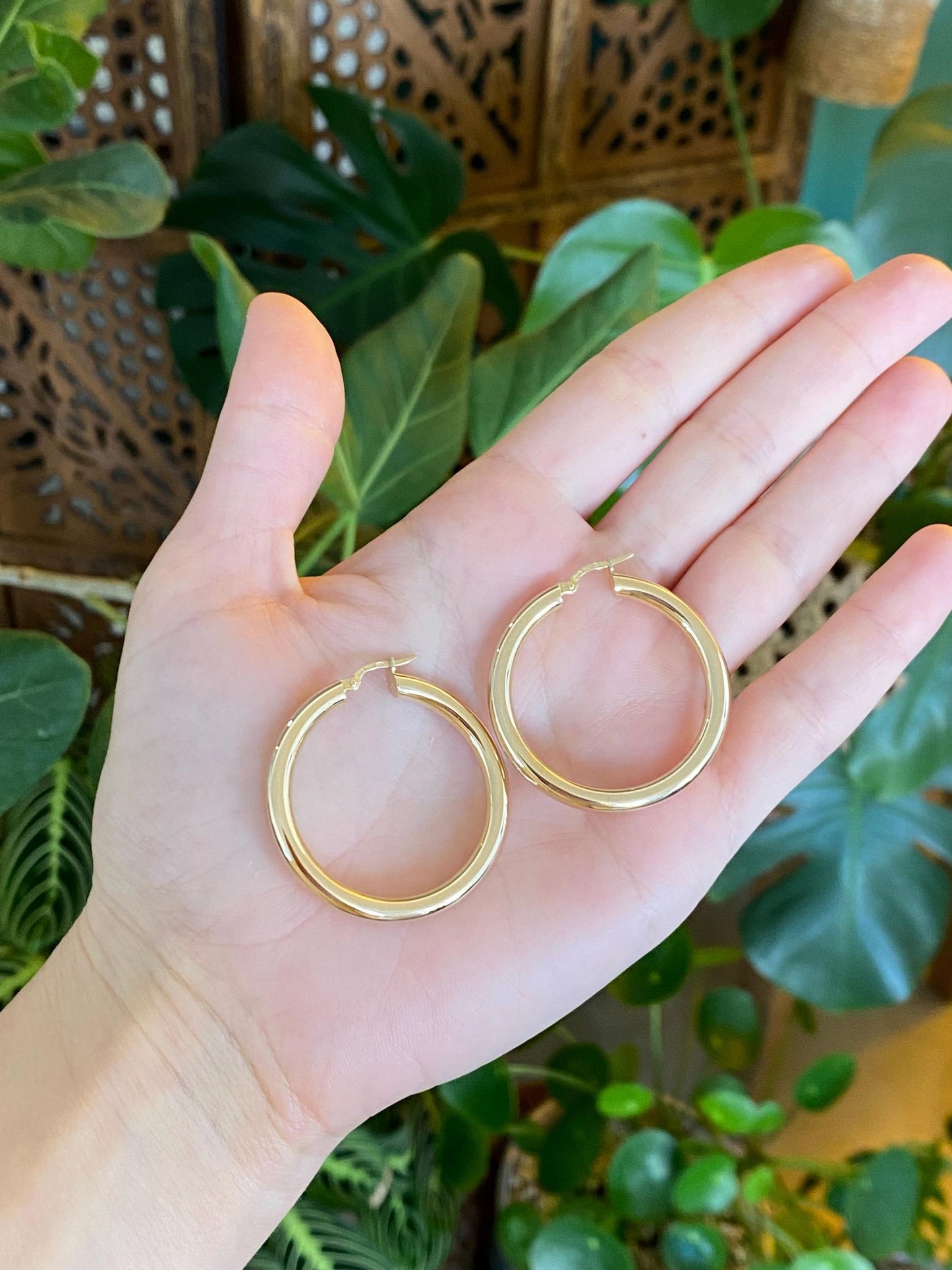 Vintage 14k Yellow Gold Hoop Earrings