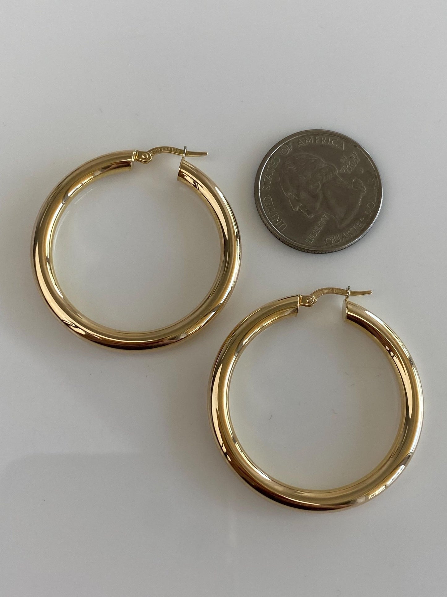 Vintage 14k Yellow Gold Hoop Earrings