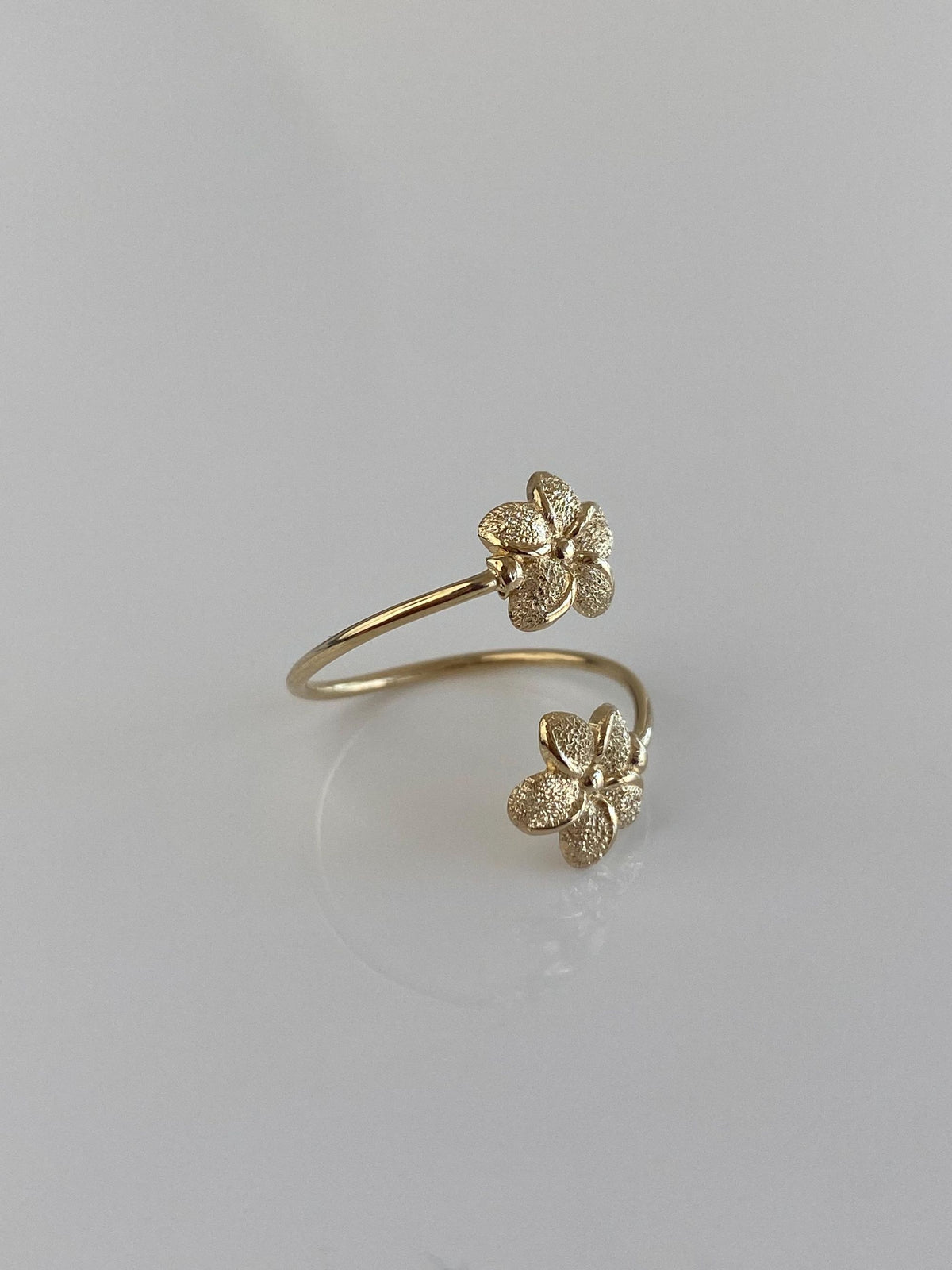 Vintage Solid 14k Yellow Gold Flowers Wrap Ring - Size 3