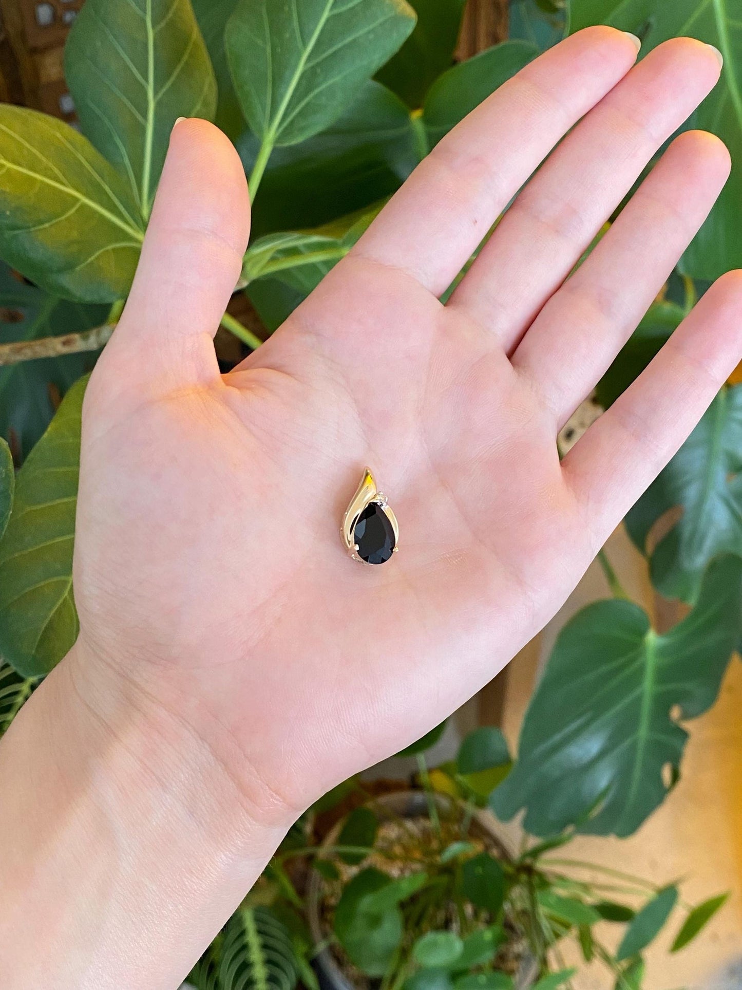Vintage Solid 14k Yellow Gold Black Onyx Diamond Charm