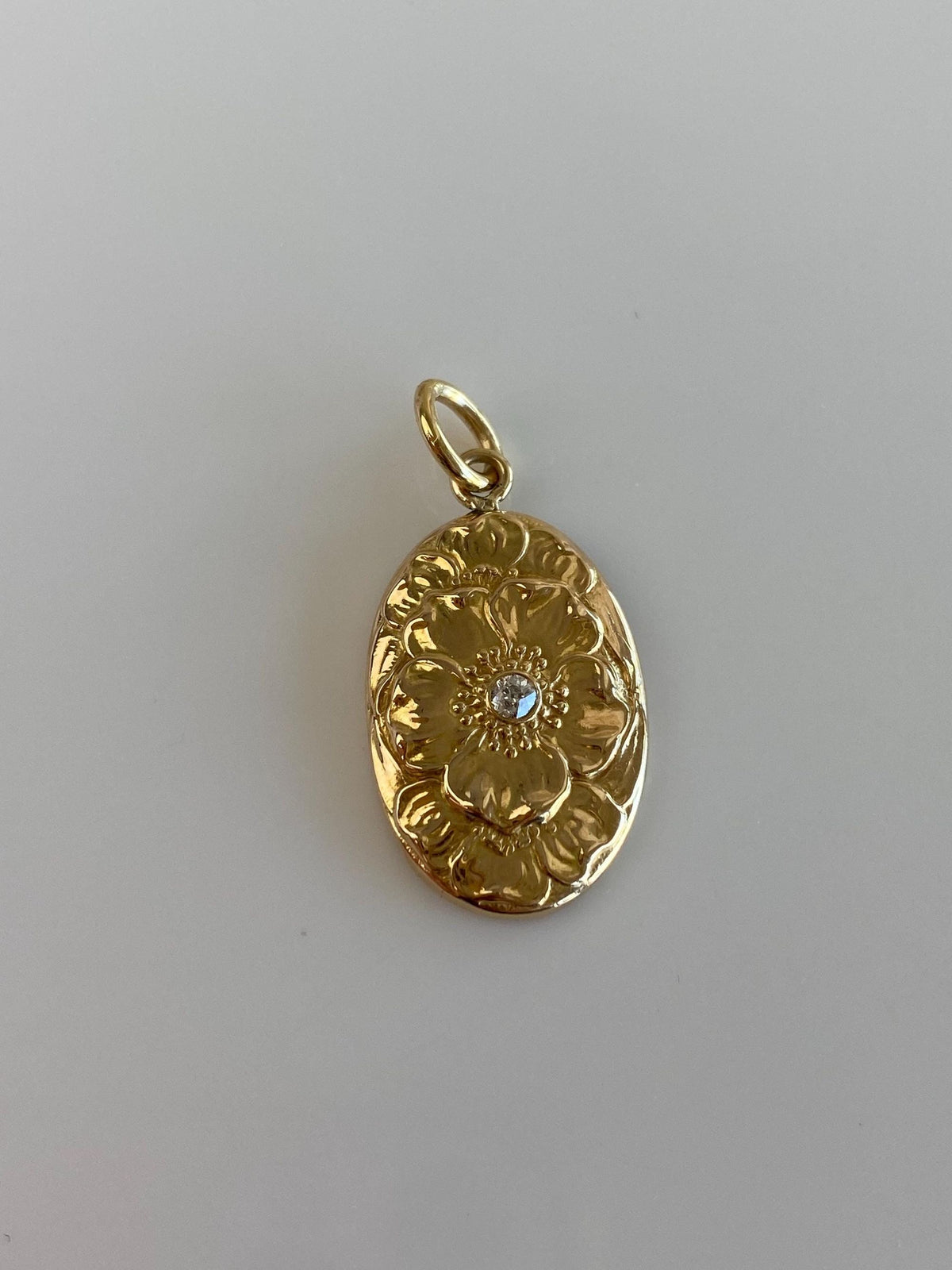 Vintage Solid 18k Yellow Gold Diamond Floral Cufflink Conversion Charm