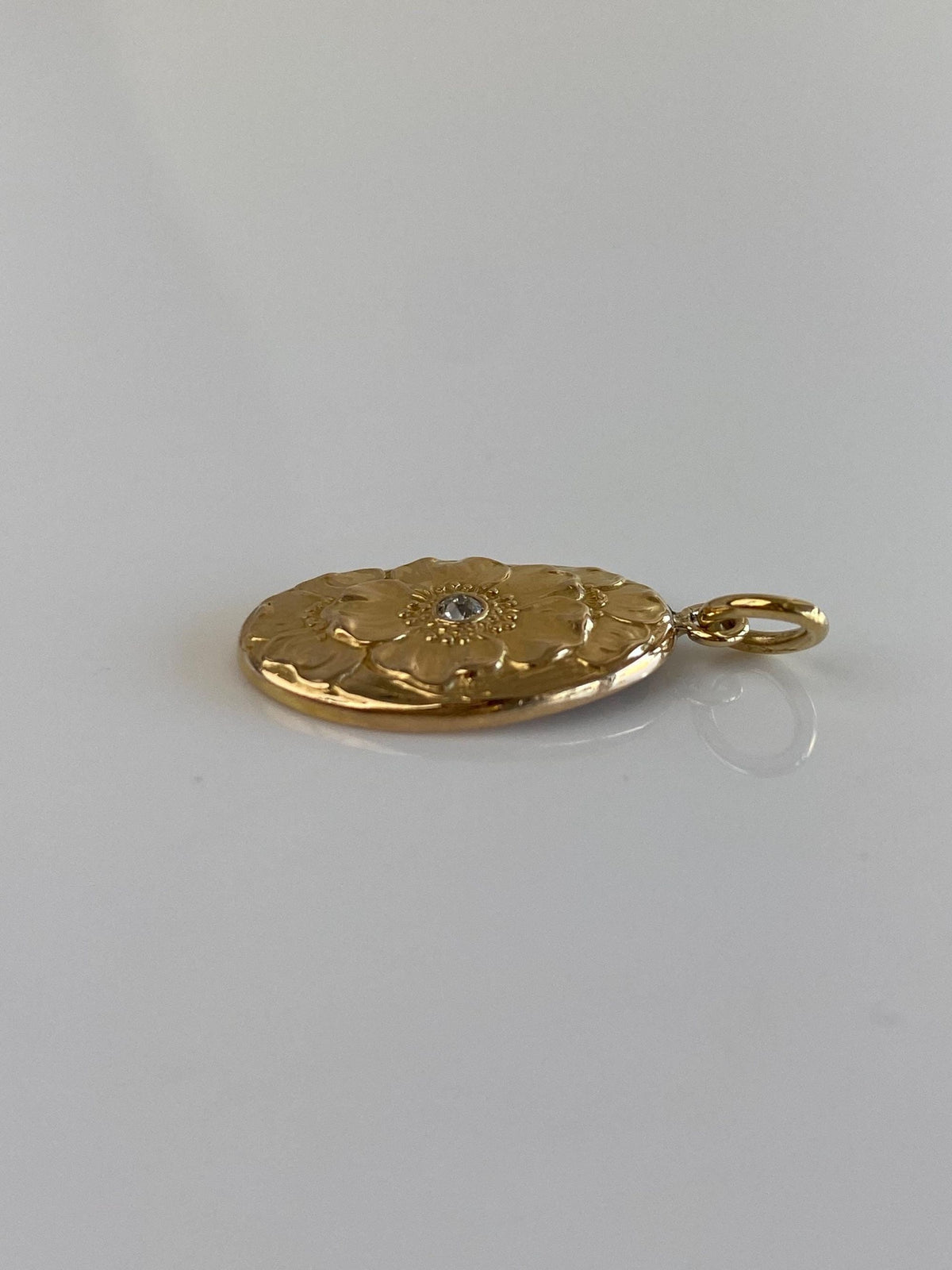 Vintage Solid 18k Yellow Gold Diamond Floral Cufflink Conversion Charm