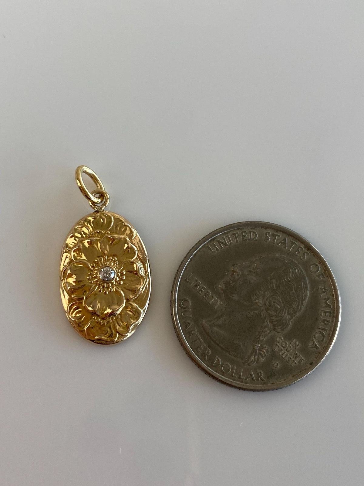 Vintage Solid 18k Yellow Gold Diamond Floral Cufflink Conversion Charm