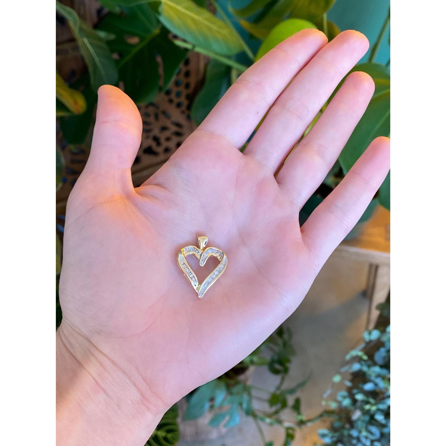 Vintage Solid 10k Yellow Gold Diamond Heart Charm