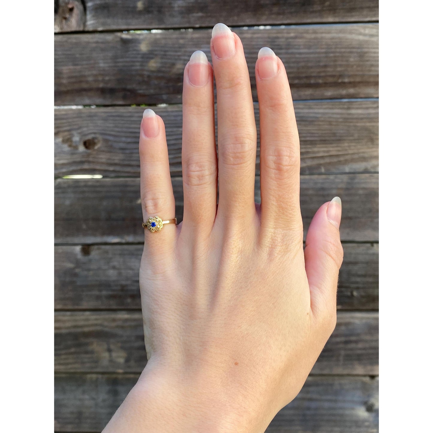 Vintage Solid 14k Yellow Gold Blue Spinel Flower Open Ring - Size 3.5