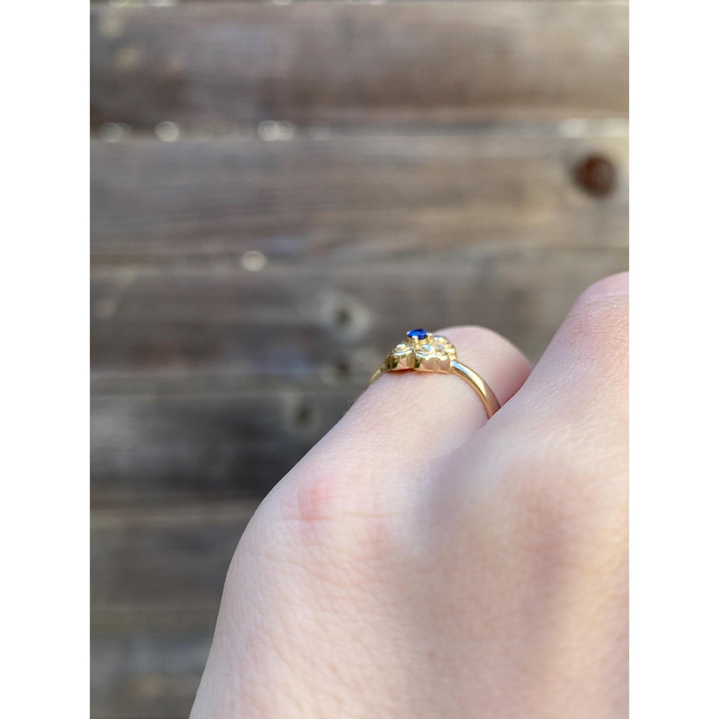 Vintage Solid 14k Yellow Gold Blue Spinel Flower Open Ring - Size 3.5