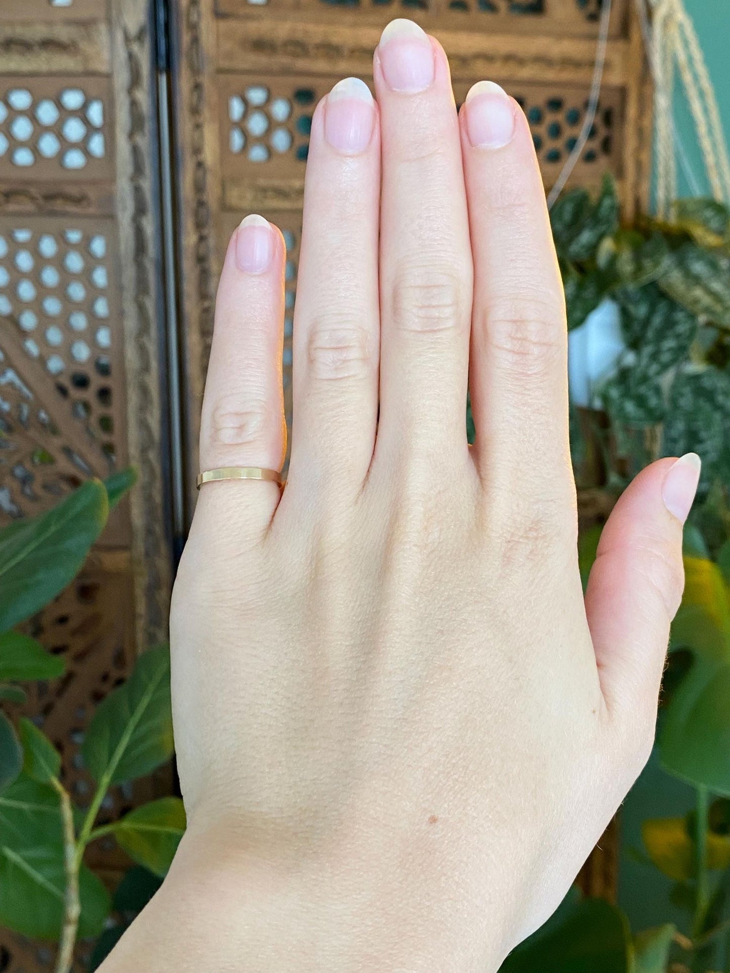 Vintage Solid 14k Yellow Gold Slim Straight Edge Ring Band - Size 3.75