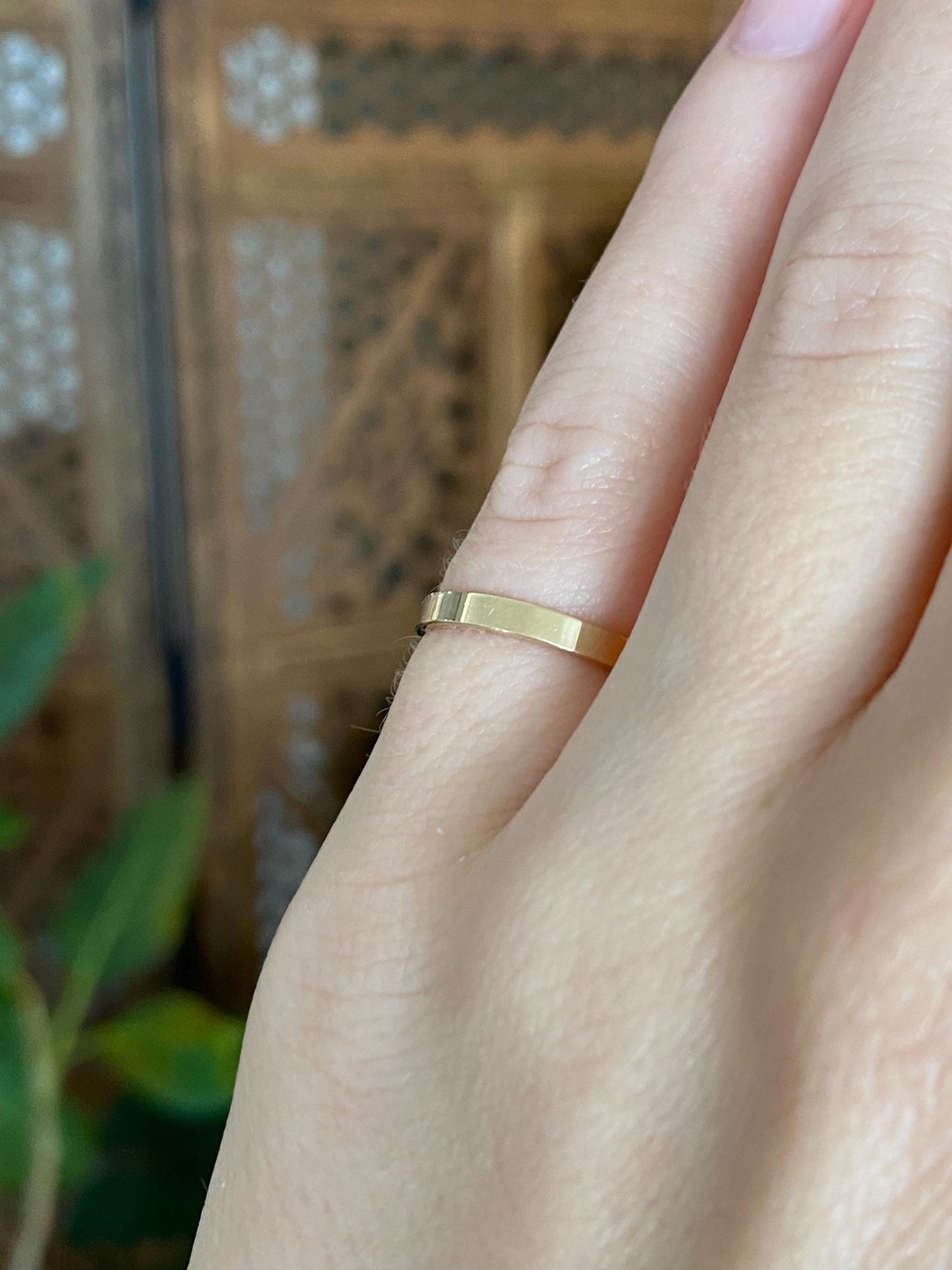 Vintage Solid 14k Yellow Gold Slim Straight Edge Ring Band - Size 3.75