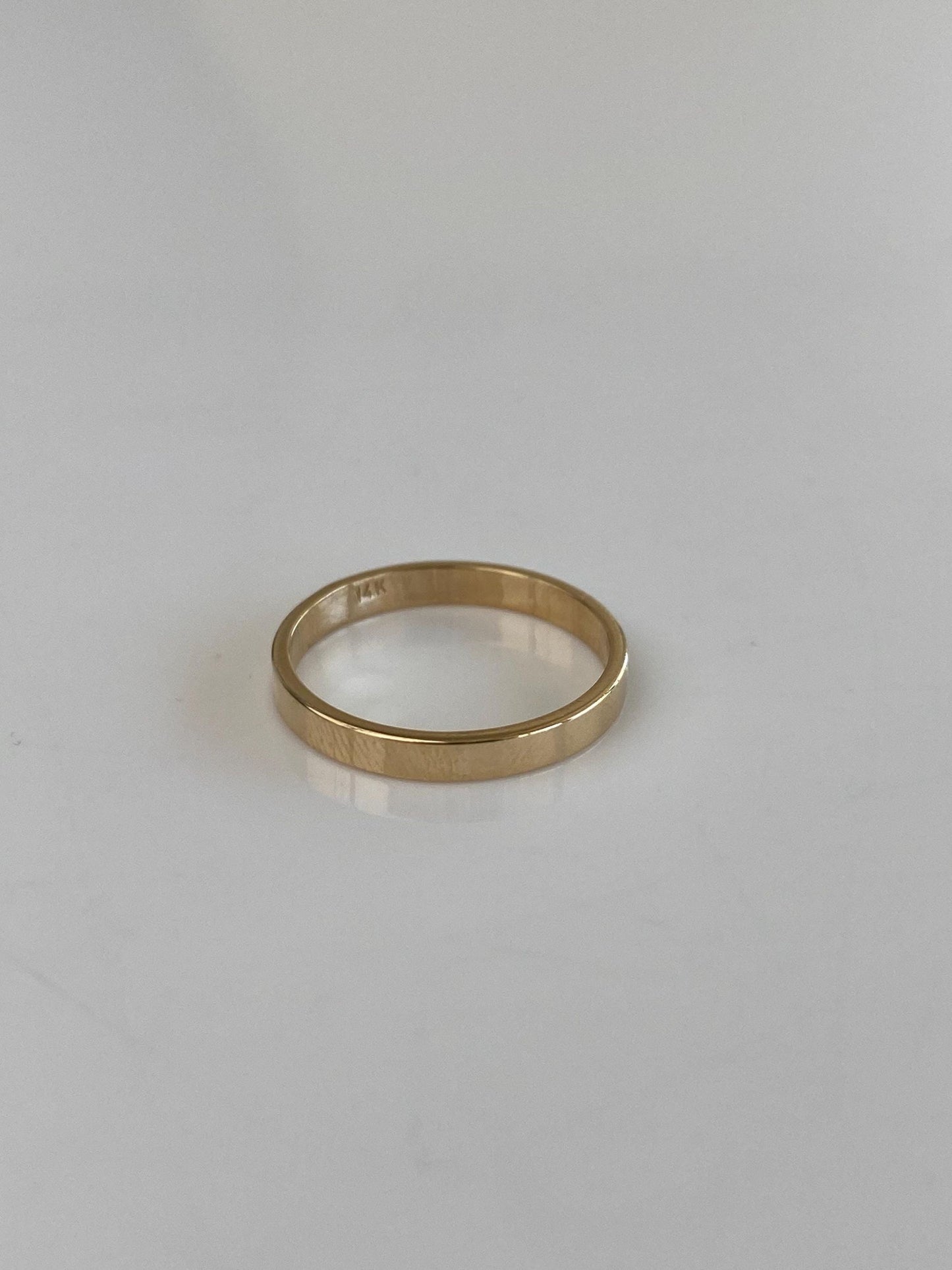 Vintage Solid 14k Yellow Gold Slim Straight Edge Ring Band - Size 3.75