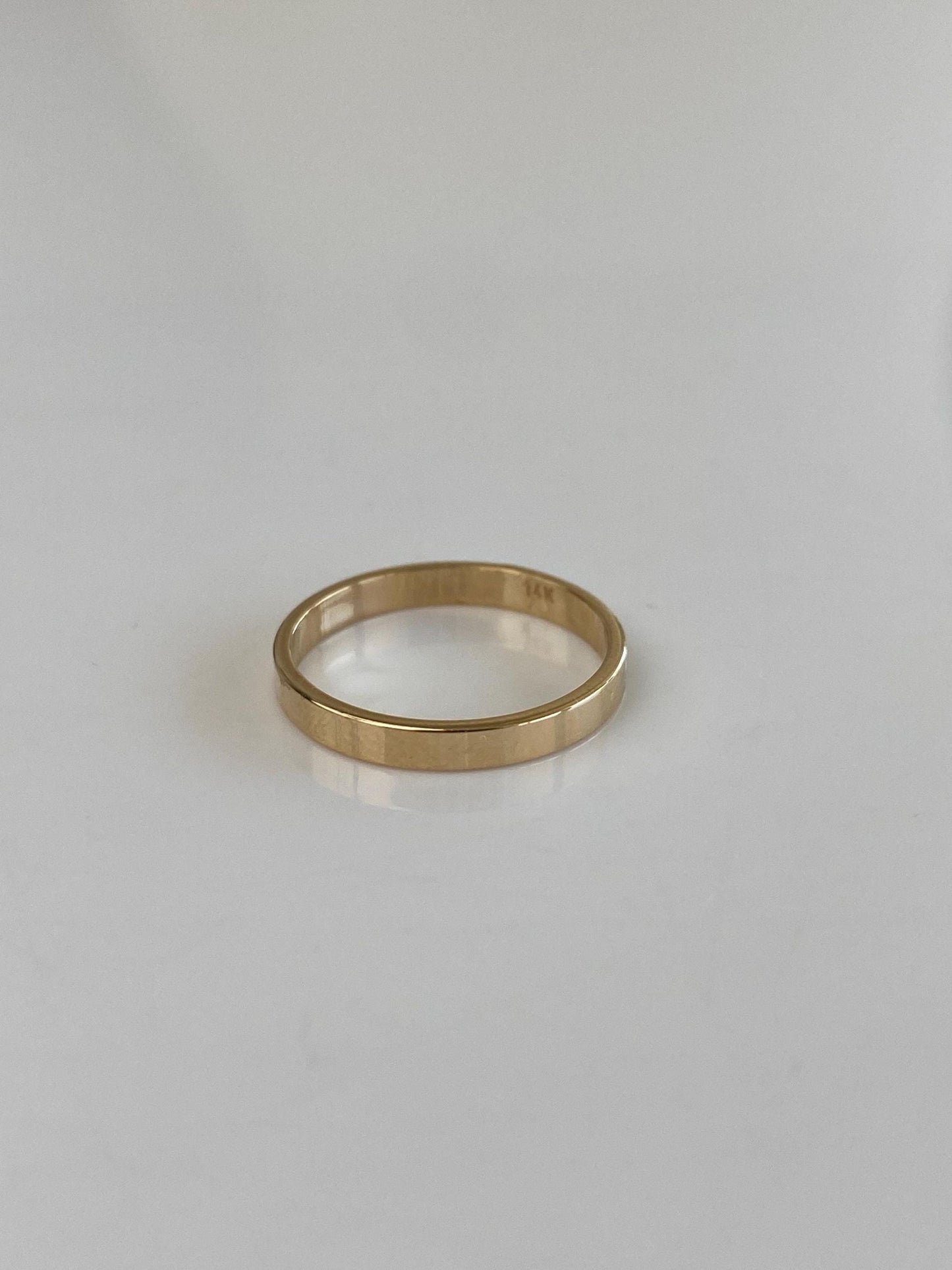 Vintage Solid 14k Yellow Gold Slim Straight Edge Ring Band - Size 3.75