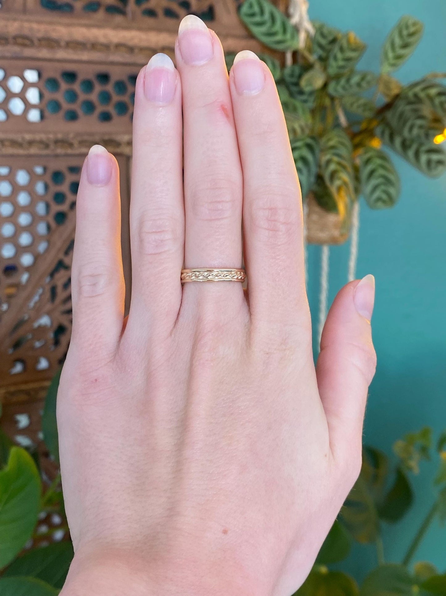 Vintage Solid 14k Yellow Gold Twist Texture Ring - Size 6.5