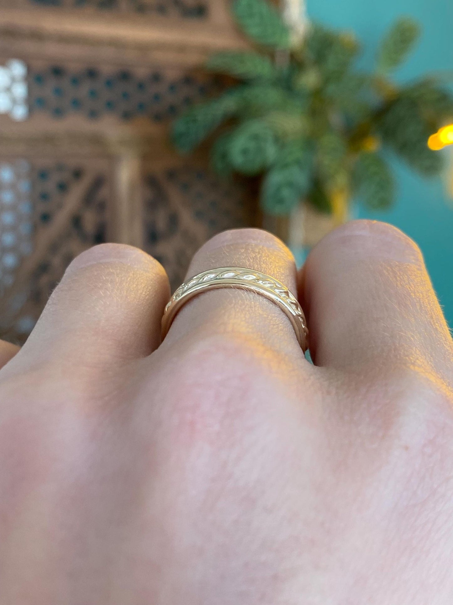 Vintage Solid 14k Yellow Gold Twist Texture Ring - Size 6.5