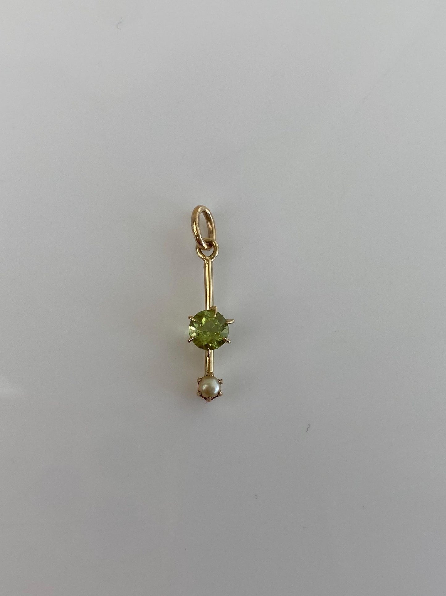Vintage Solid 14k Yellow Gold Peridot Pearl Charm