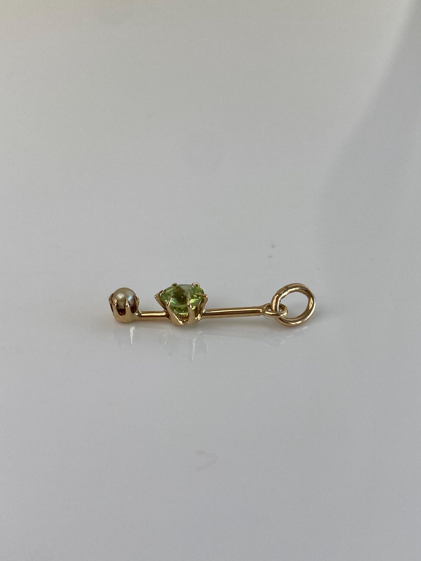 Vintage Solid 14k Yellow Gold Peridot Pearl Charm