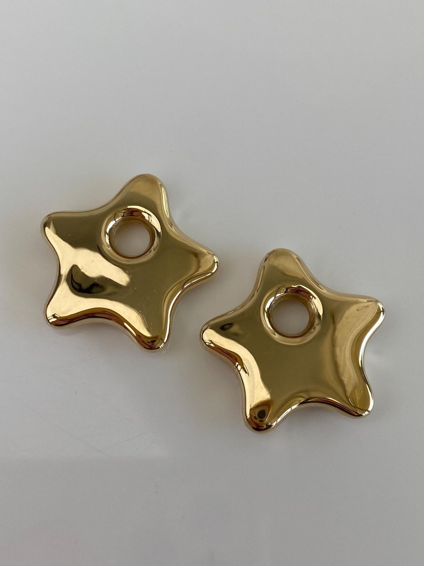 Vintage 14k Yellow Gold Star Hoop Charms