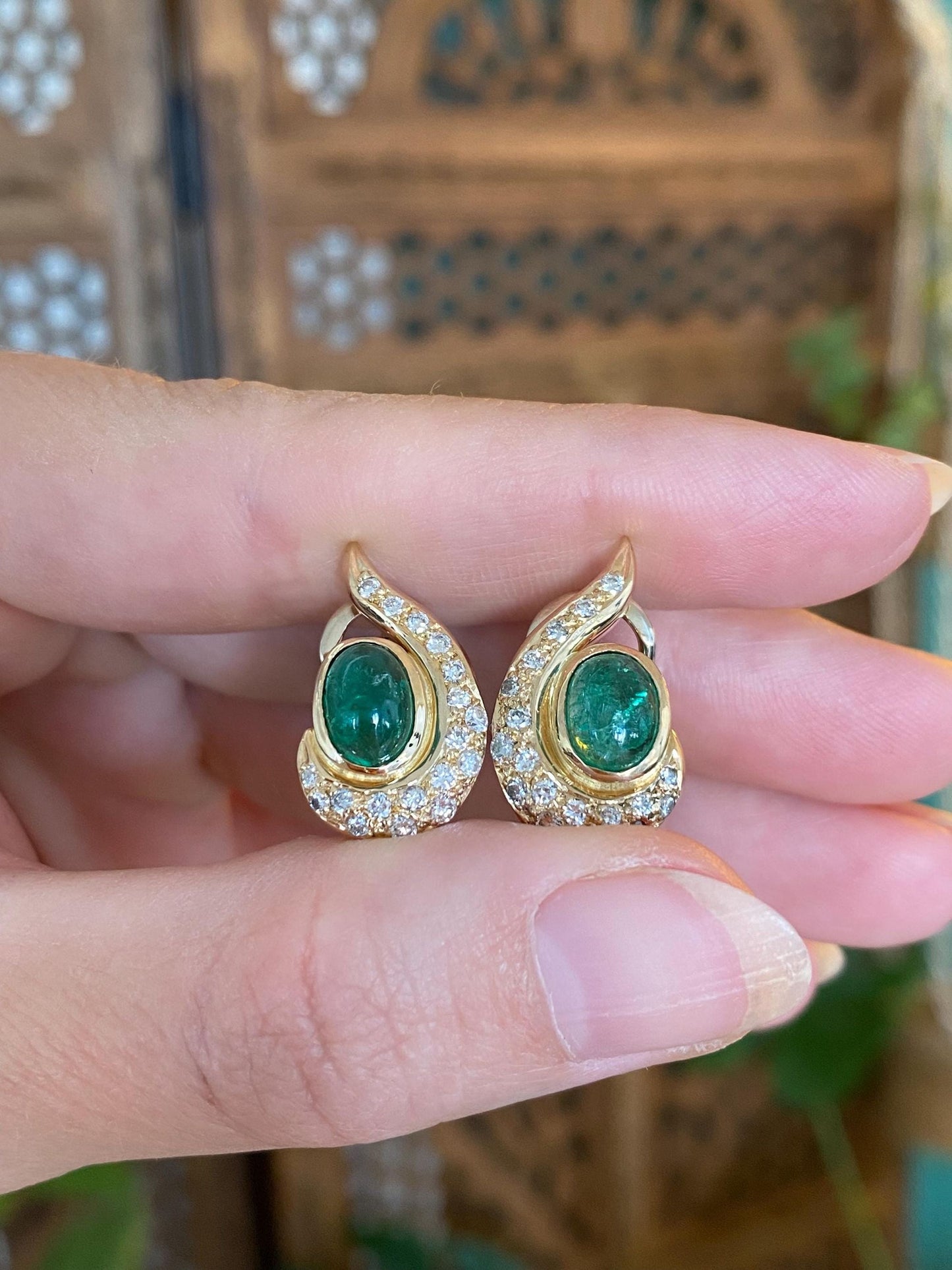 Vintage Solid 14k Yellow Gold Diamond Emerald Drop Earrings