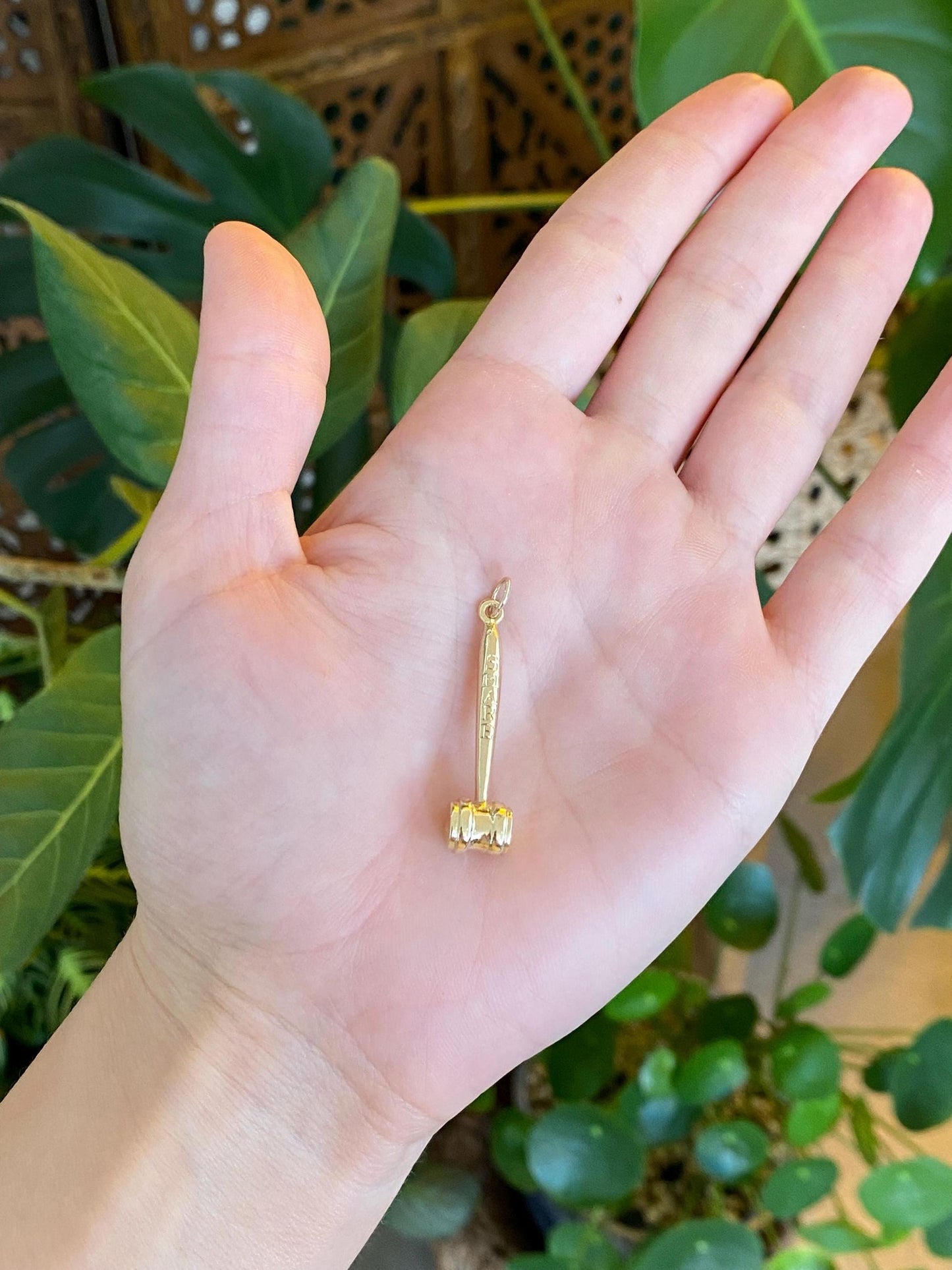 Vintage Solid 14k Yellow Gold Engraved '81 83 SHARE' Gavel Charm