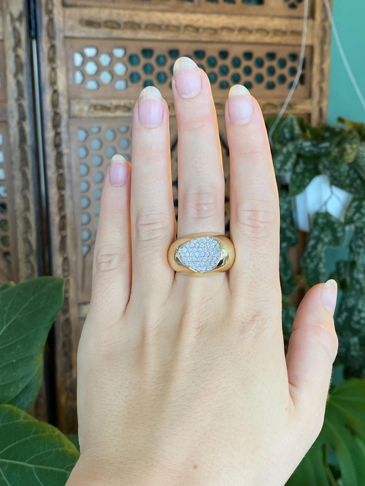 Roberto Coin Capri Plus Solid 18k Yellow Gold Diamonds Domed Ring - Size 8.25