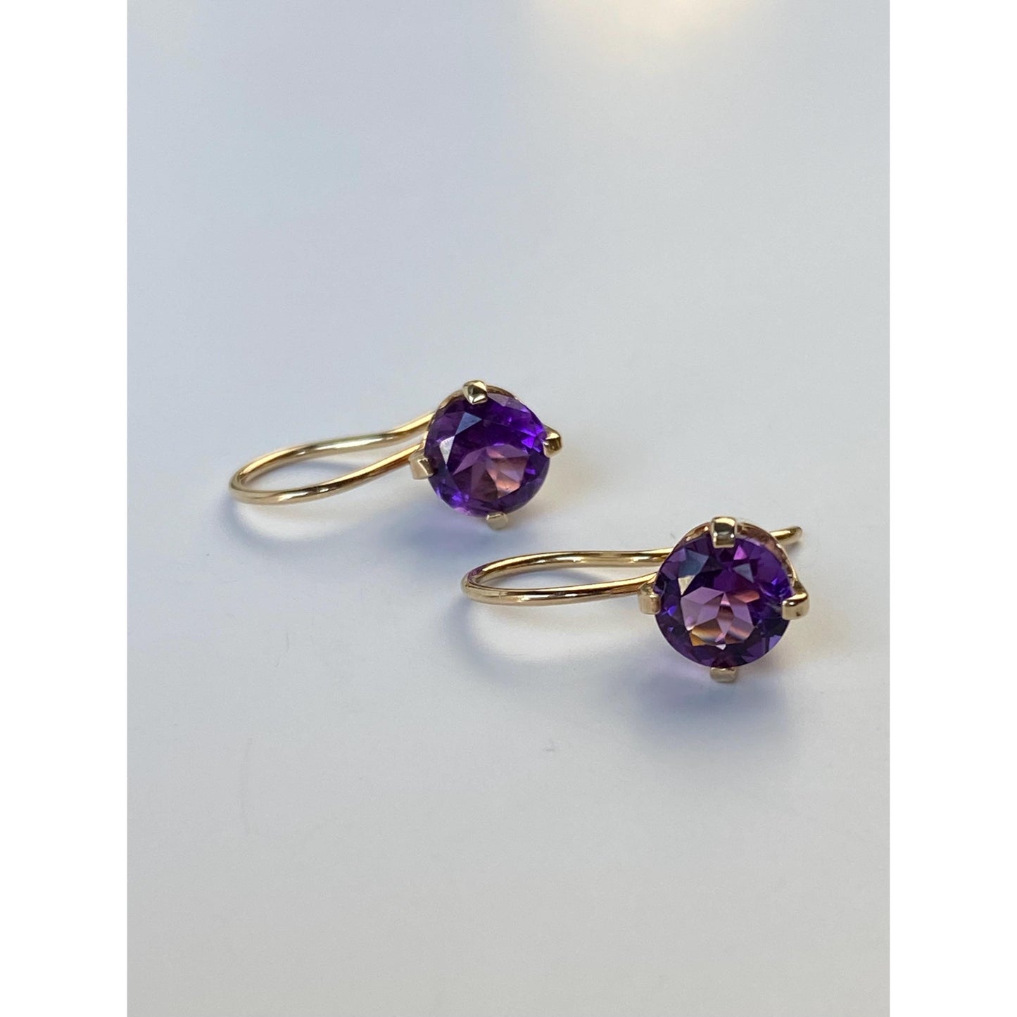 Vintage Solid 14k Yellow Gold Amethyst Dangle Earrings