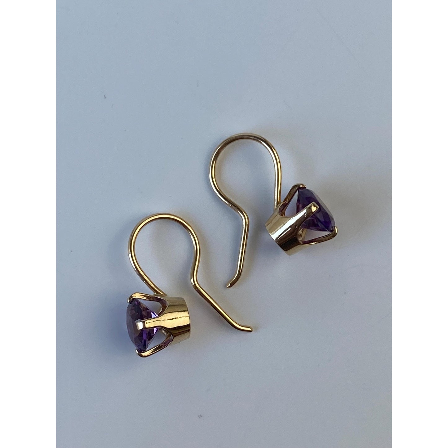 Vintage Solid 14k Yellow Gold Amethyst Dangle Earrings
