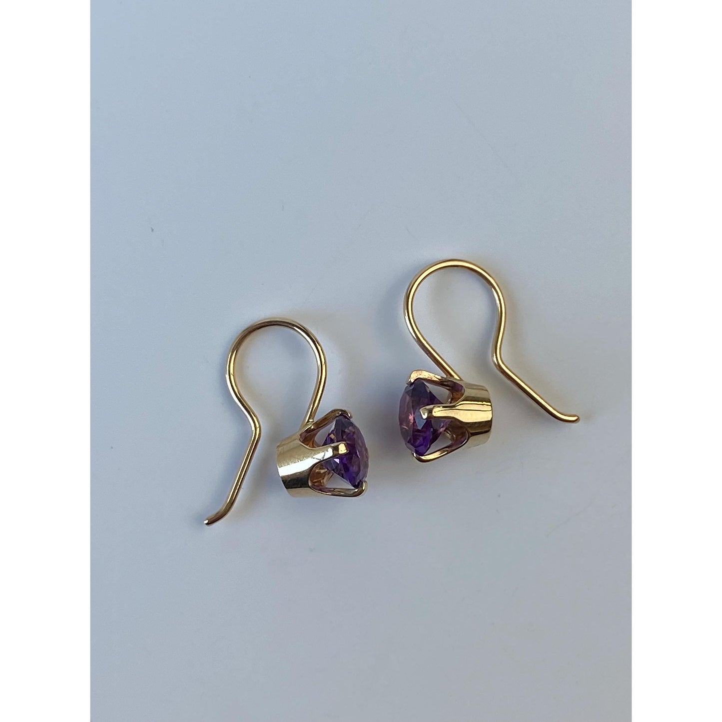Vintage Solid 14k Yellow Gold Amethyst Dangle Earrings