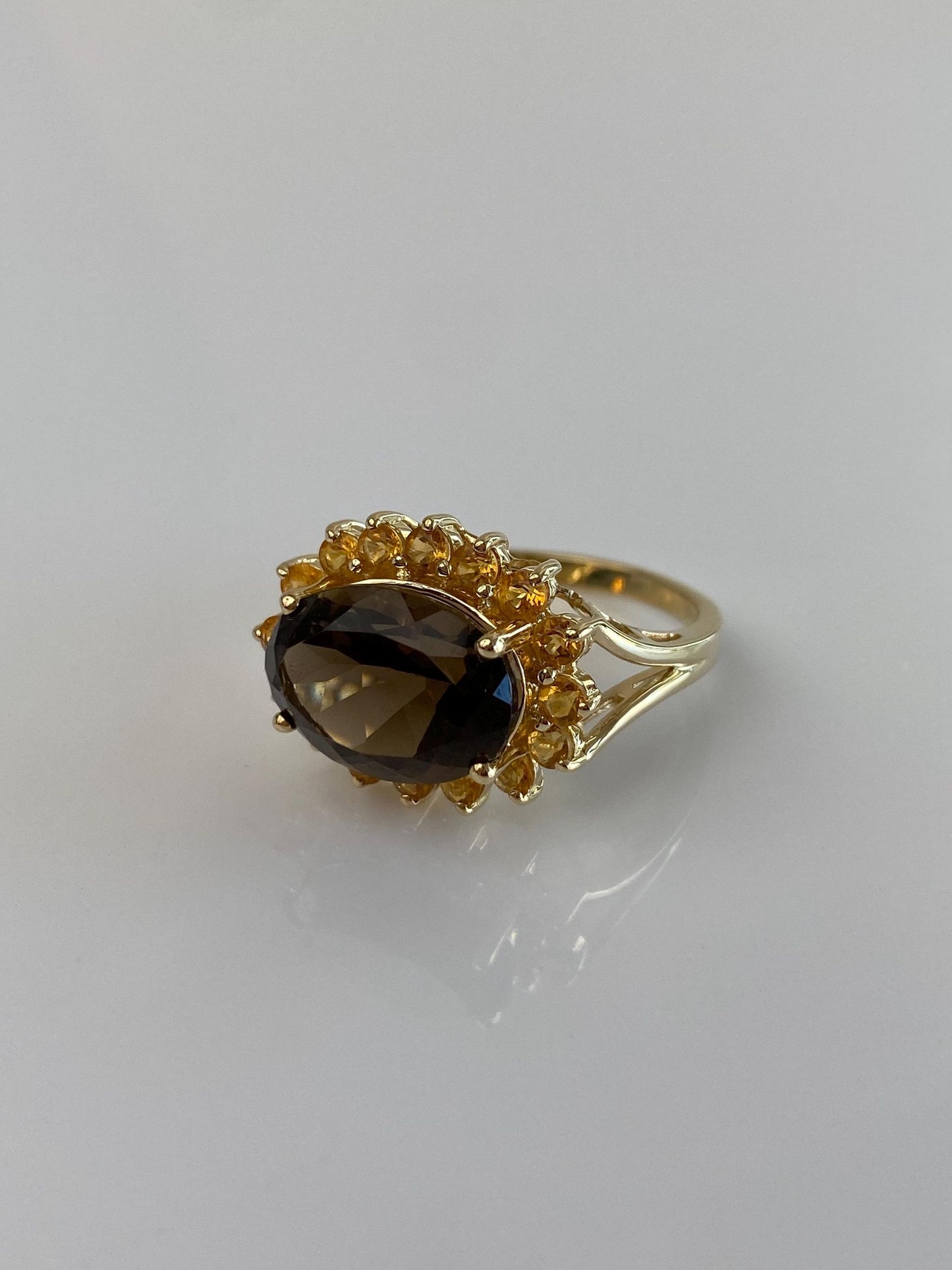 Vintage Solid 14k Yellow Gold Smokey Quartz Citrine Halo Ring - Size 10