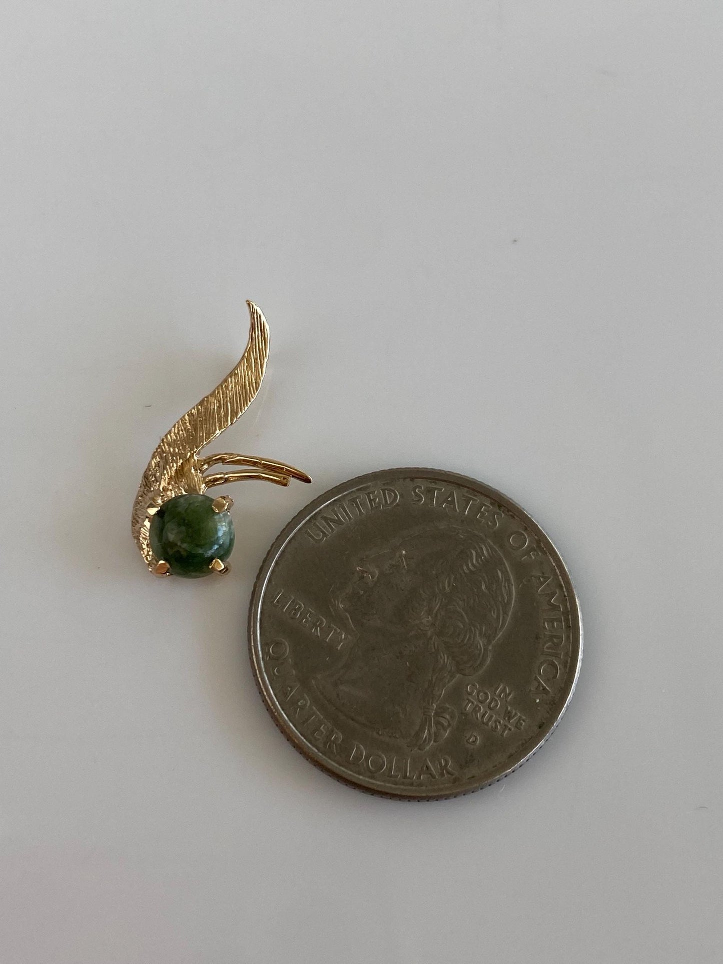 Vintage Solid 14k Yellow Gold Nephrite Twist Charm
