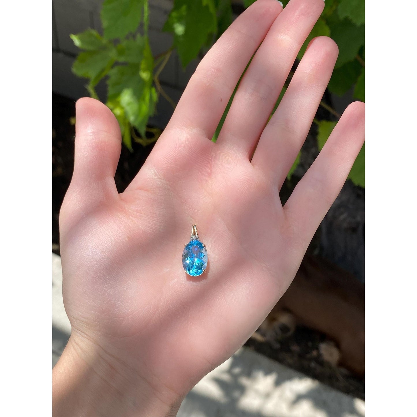 Vintage Solid 10k Yellow Gold Diamond Topaz Charm