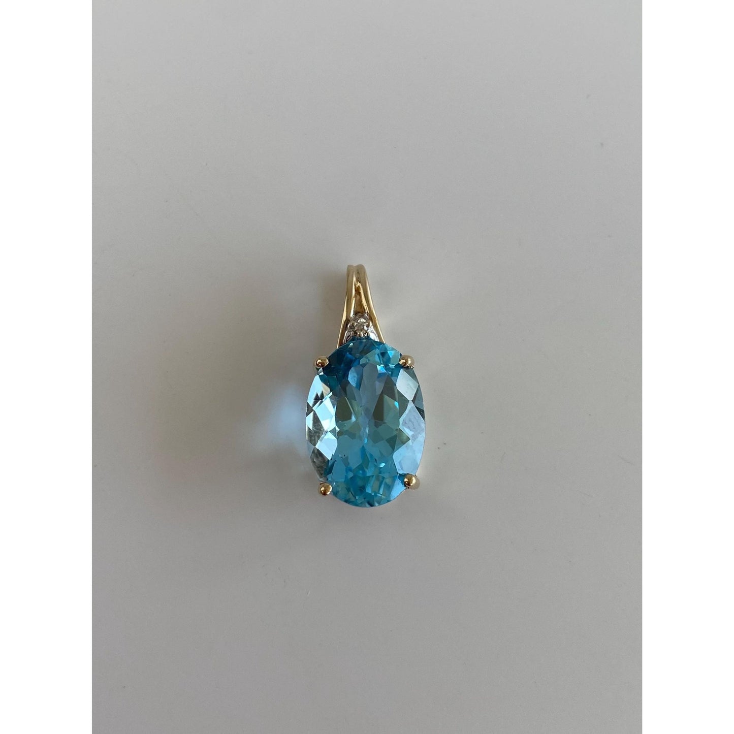 Vintage Solid 10k Yellow Gold Diamond Topaz Charm