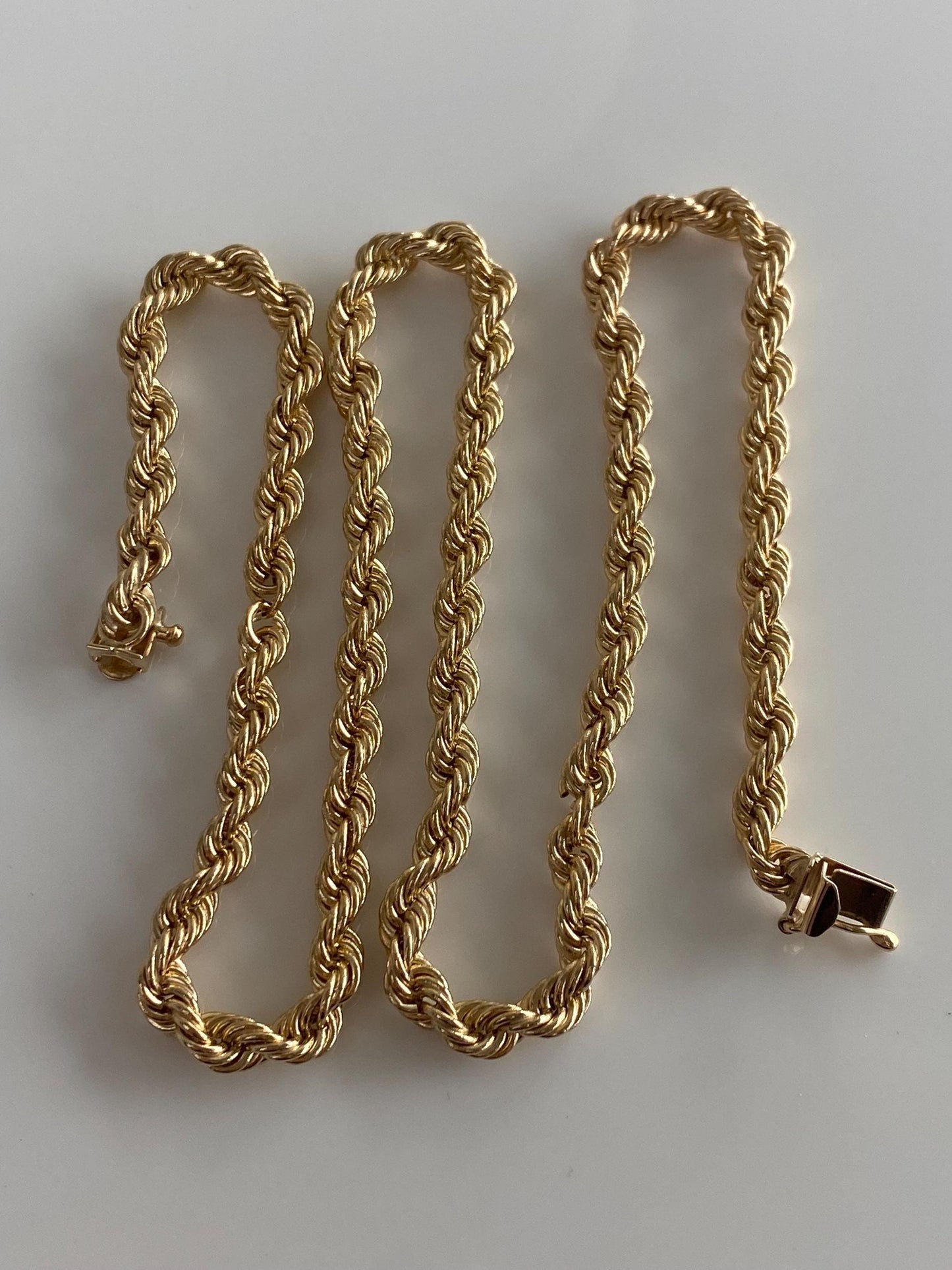Vintage Solid 14k Yellow Gold Chunky Rope Chain Necklace - 17.75 inches