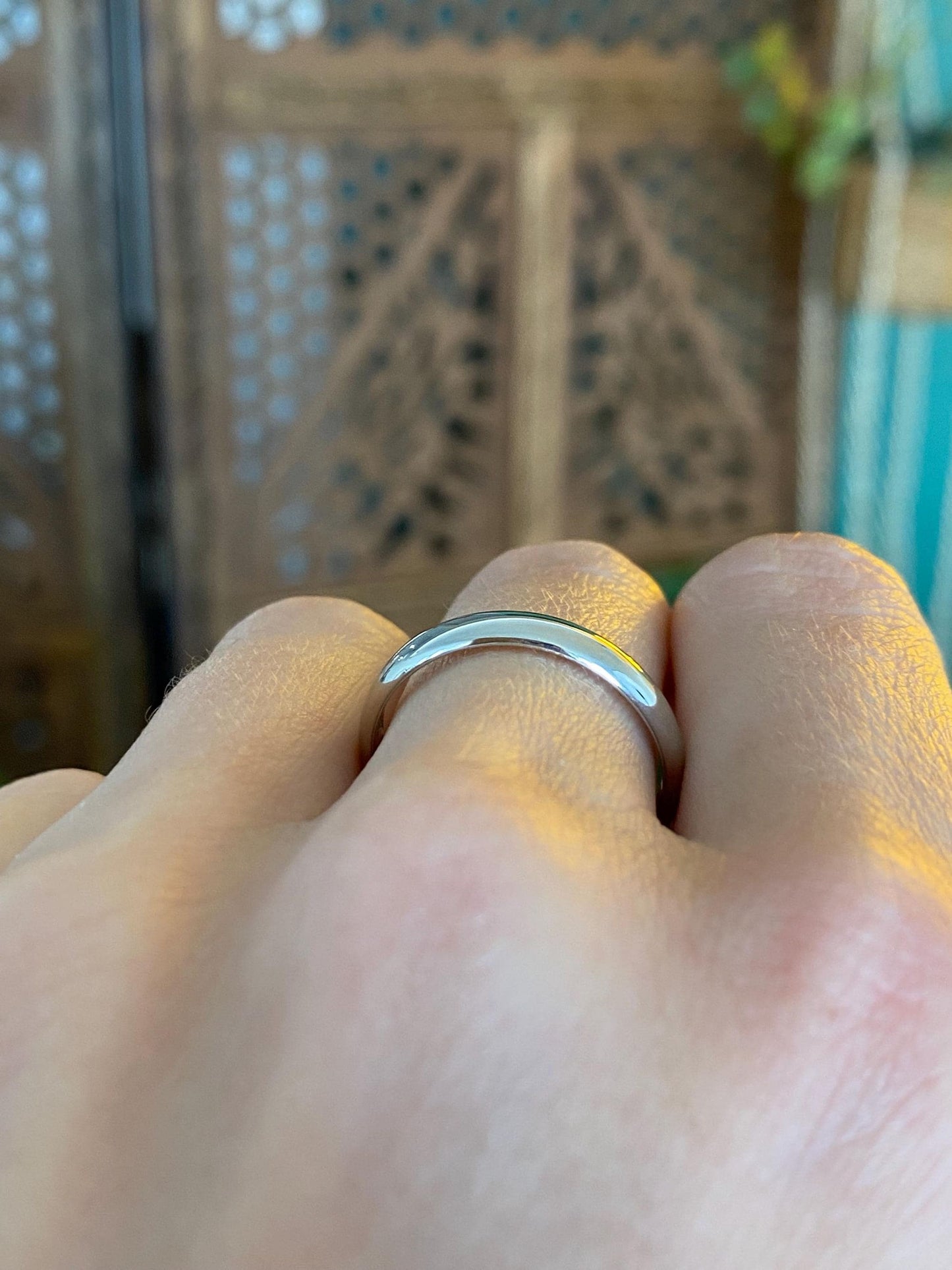 Vintage Solid 14k White Gold Ring Band - Size 8.25