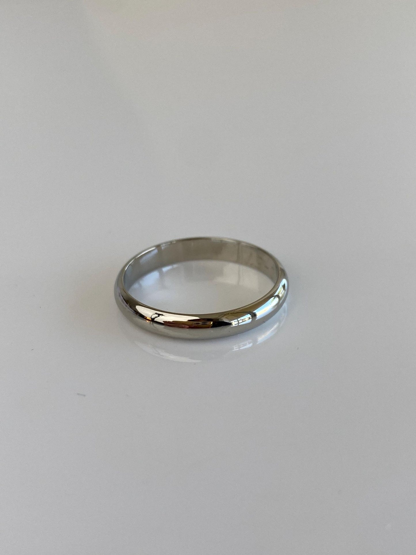Vintage Solid 14k White Gold Ring Band - Size 8.25