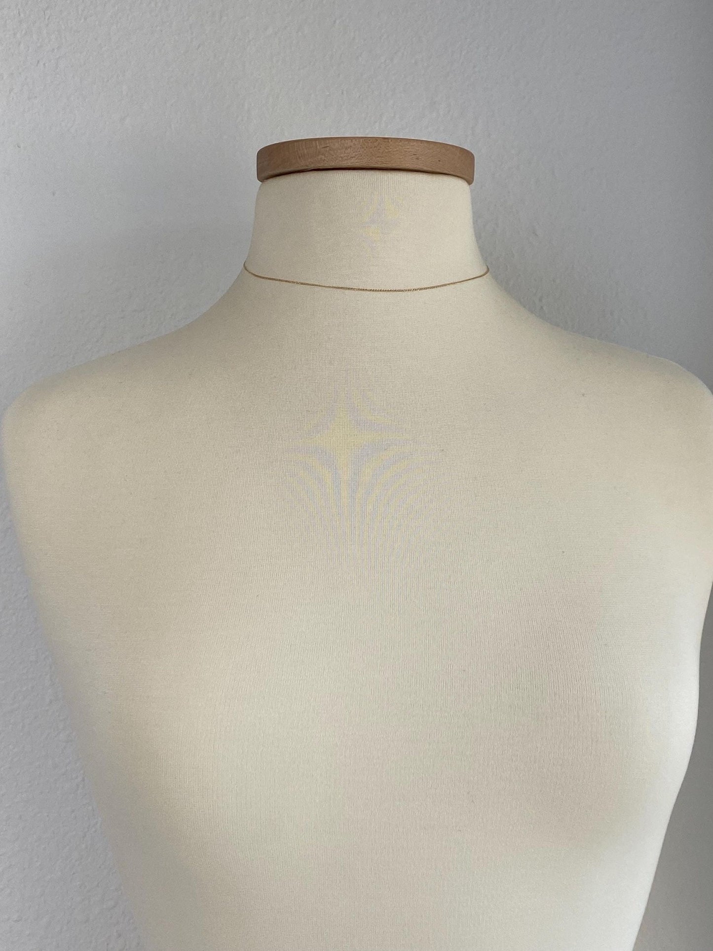 Vintage Solid 14k Yellow Gold Dainty Elongated Curb Chain Necklace - 15.25 inches